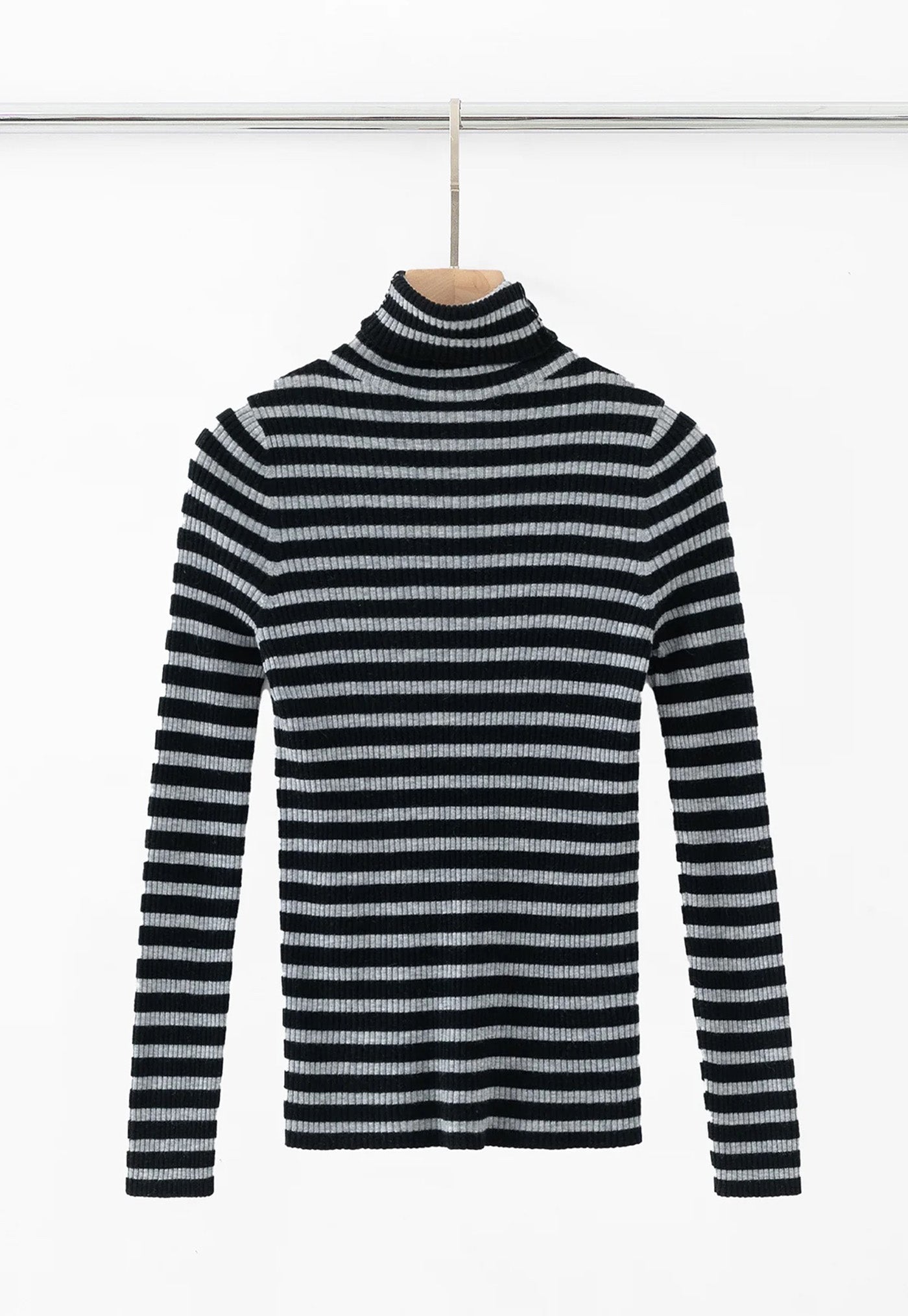 N.32 Cashmere Skinny Rib Polo - Black/Light Grey sold by Angel Divine