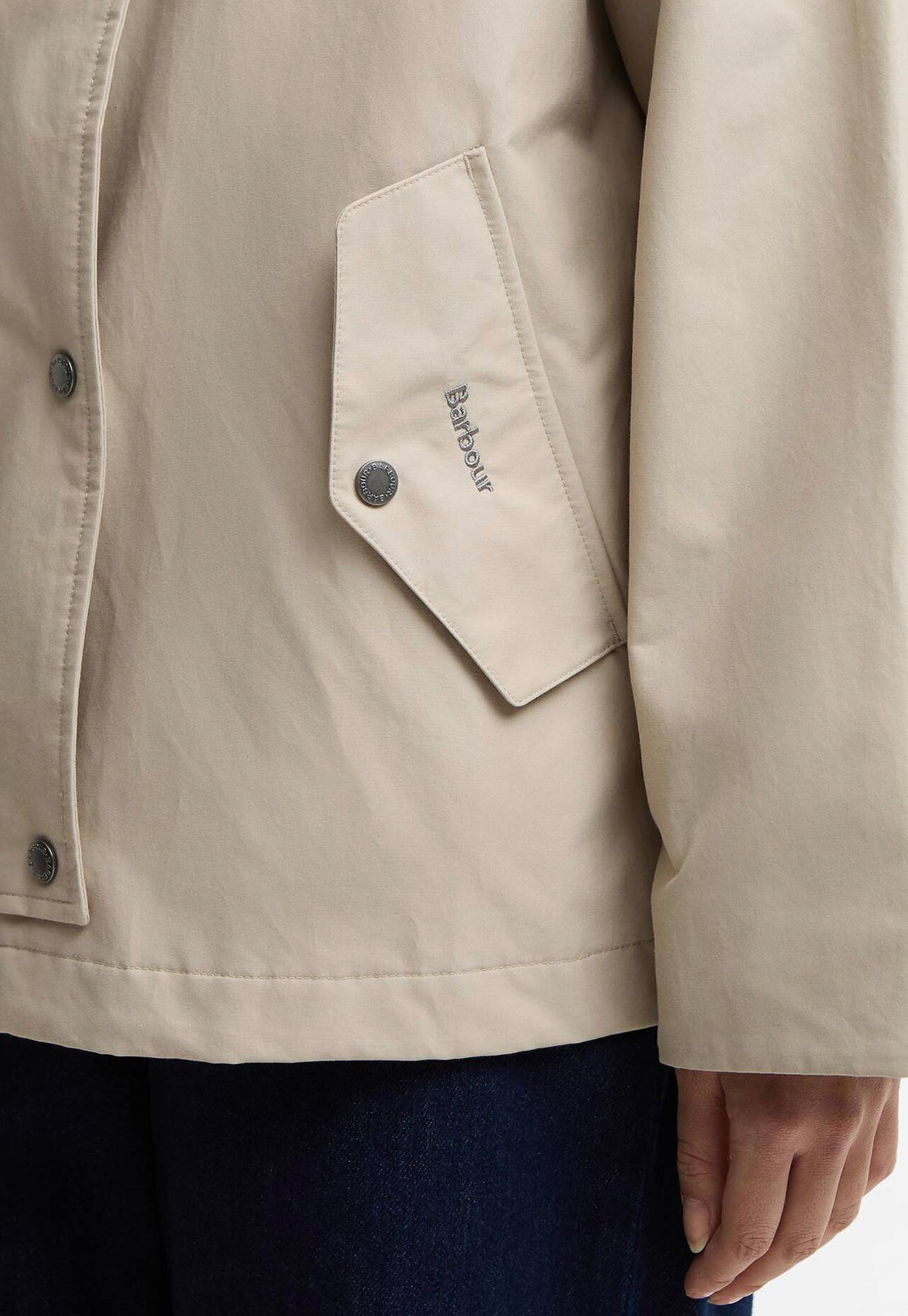 Kingswood Showerproof Jacket - Light Sand/Navy