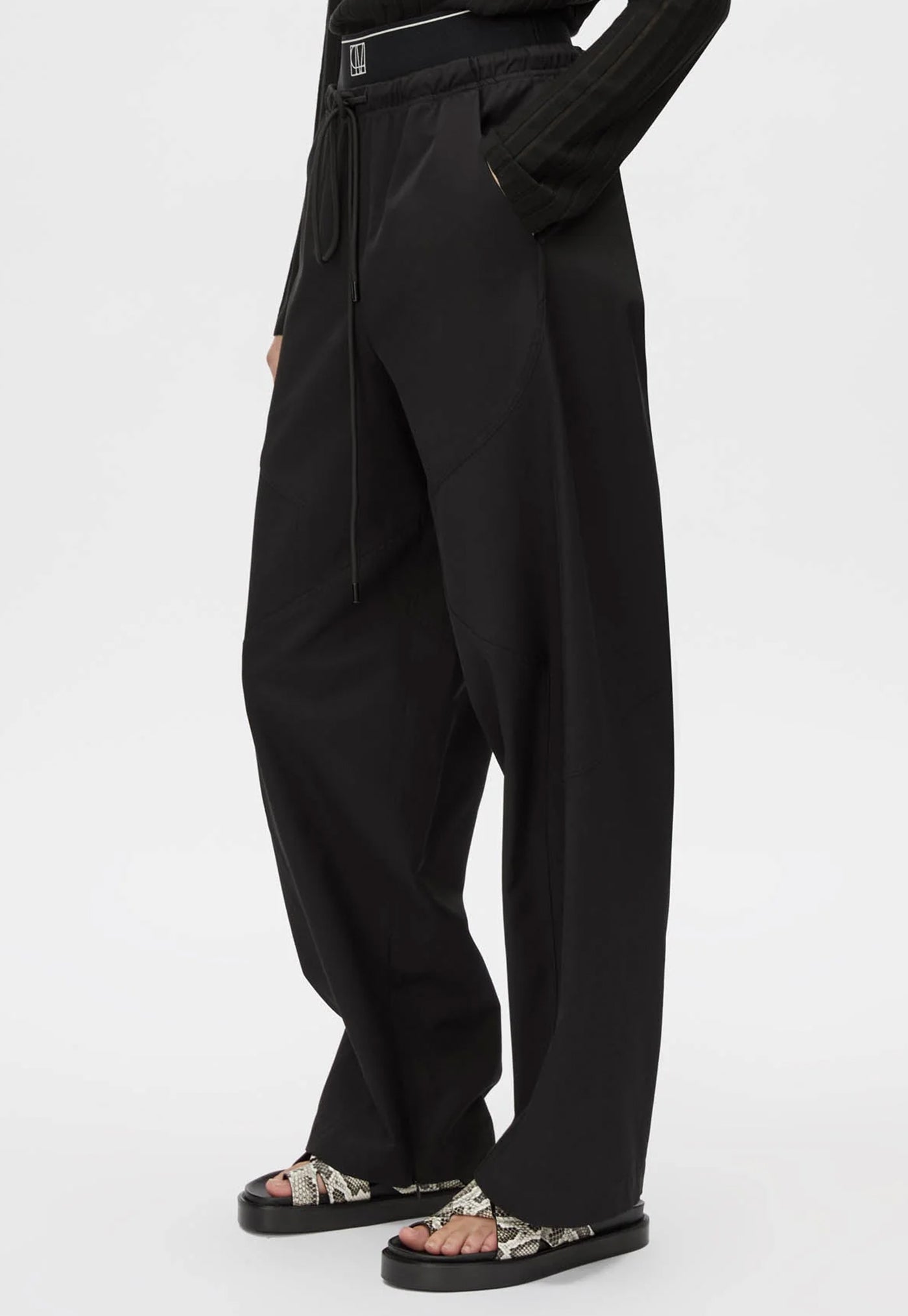 Cella Monogram Elastic Pant - Black