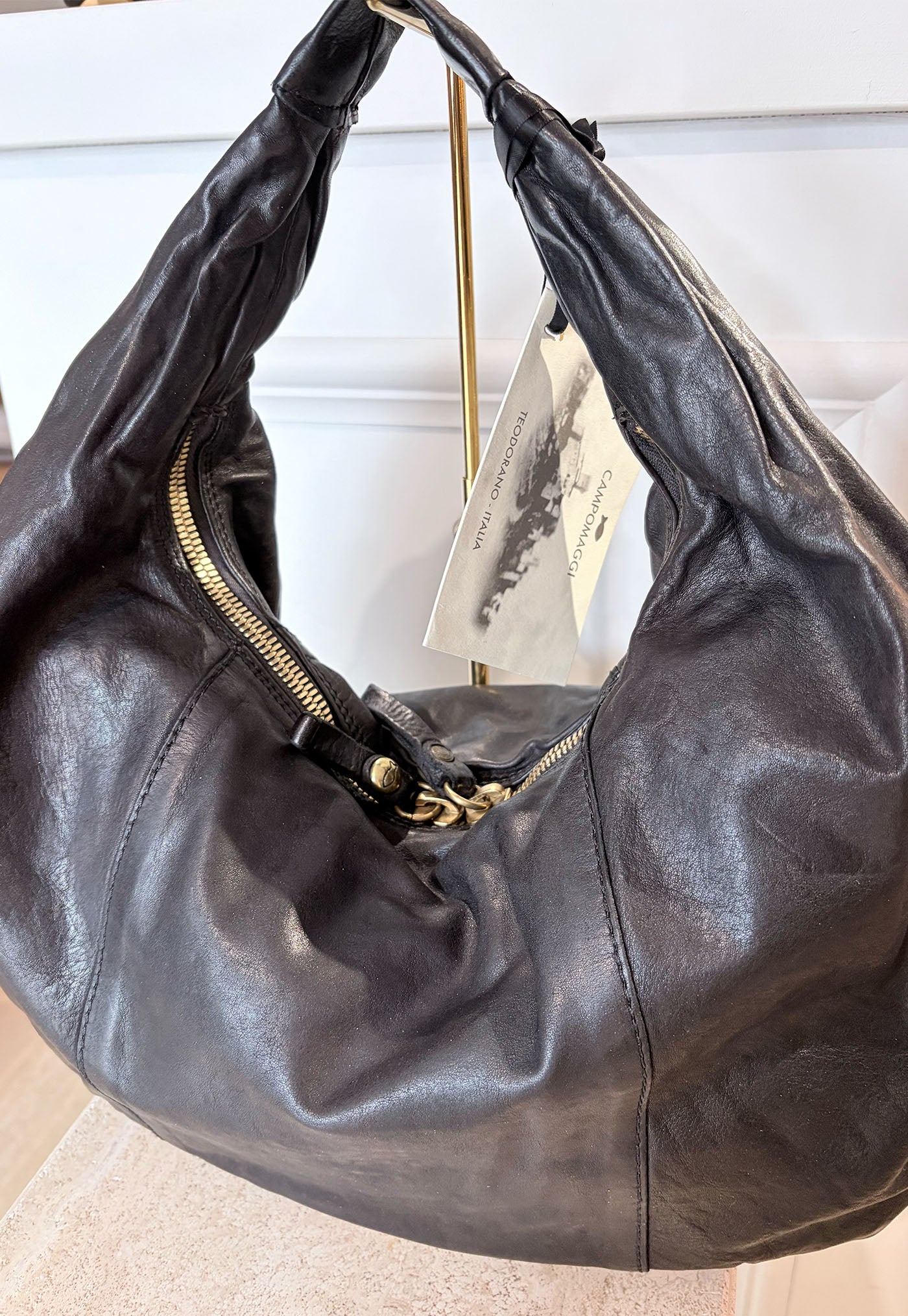 Virginia Medium Shoulder Bag - Black