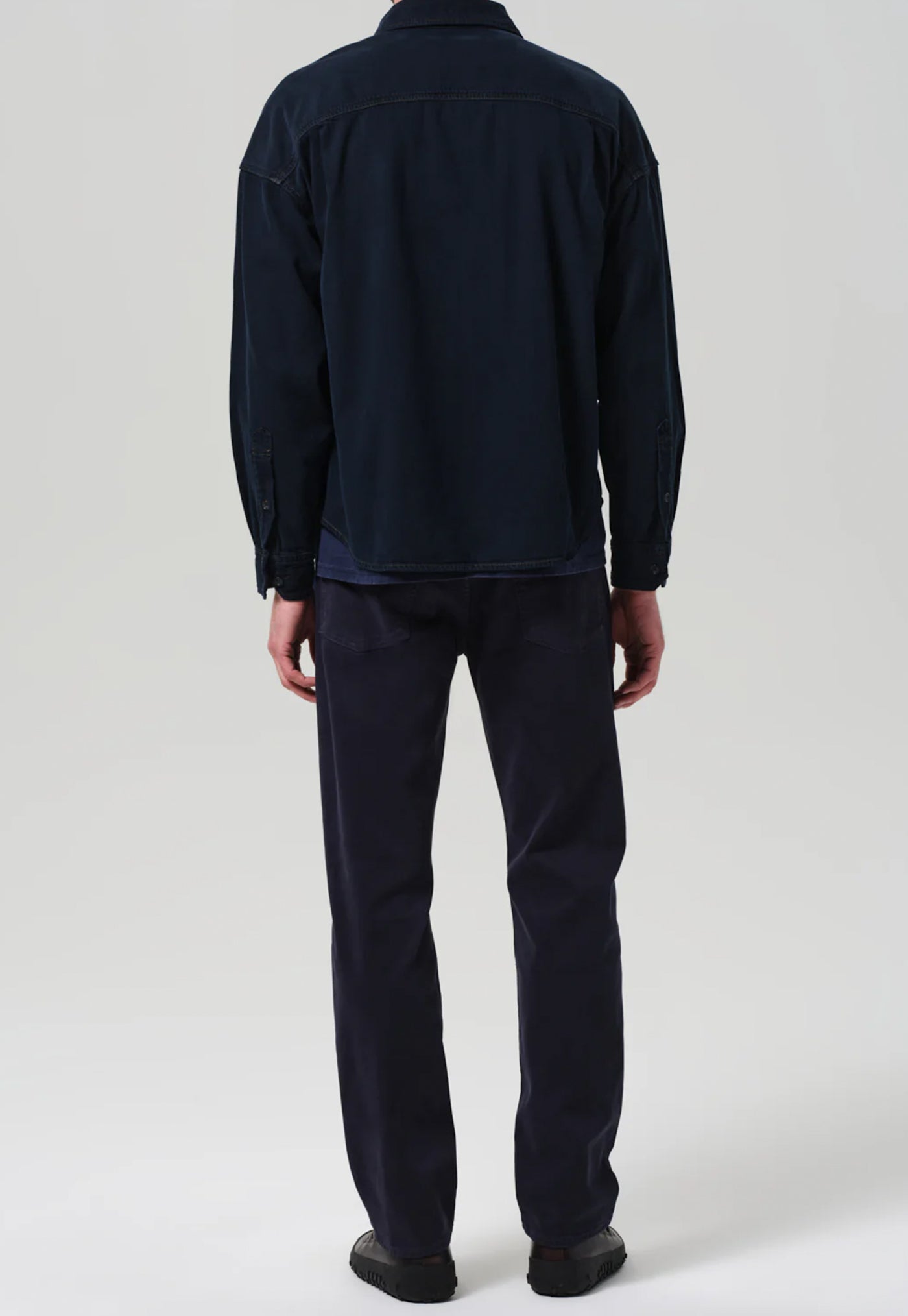 Elijah Straight Cashmere Touch Jean - Navy