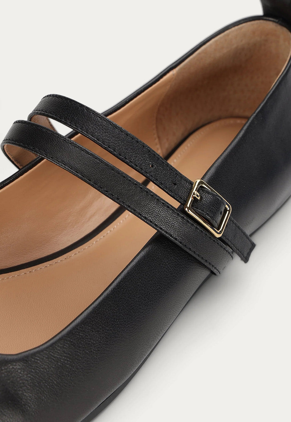 Diomedes Flat - Black