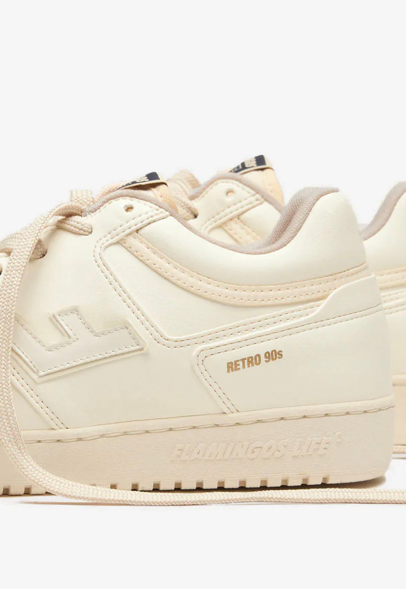 Retro 90s Sneaker - All Pearl