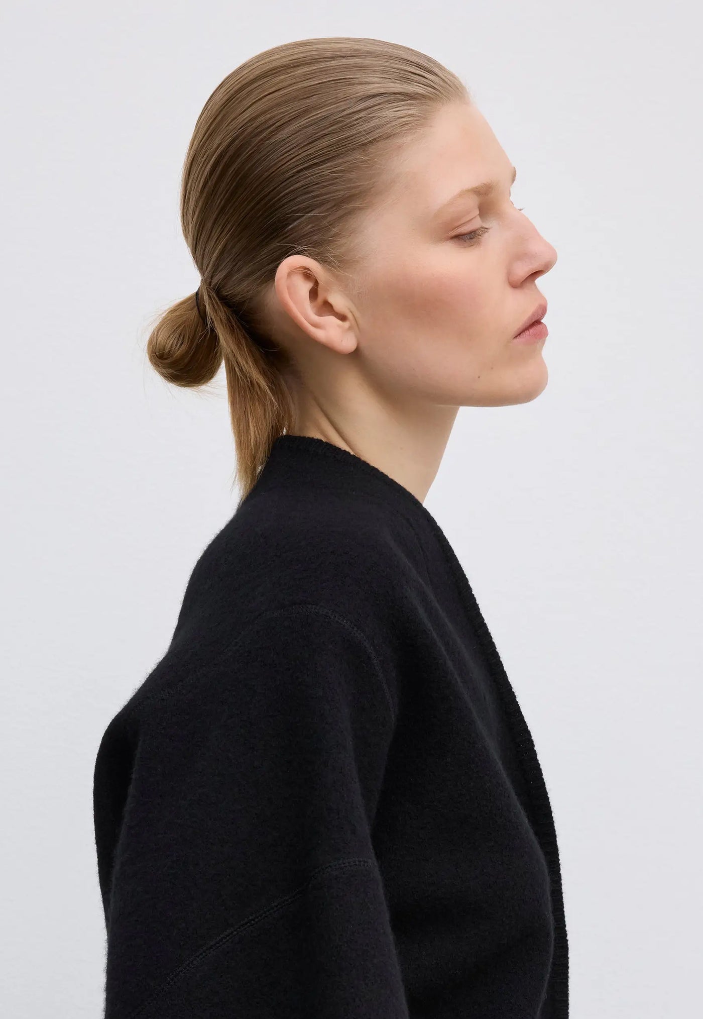 Short Wool Cardigan - Black