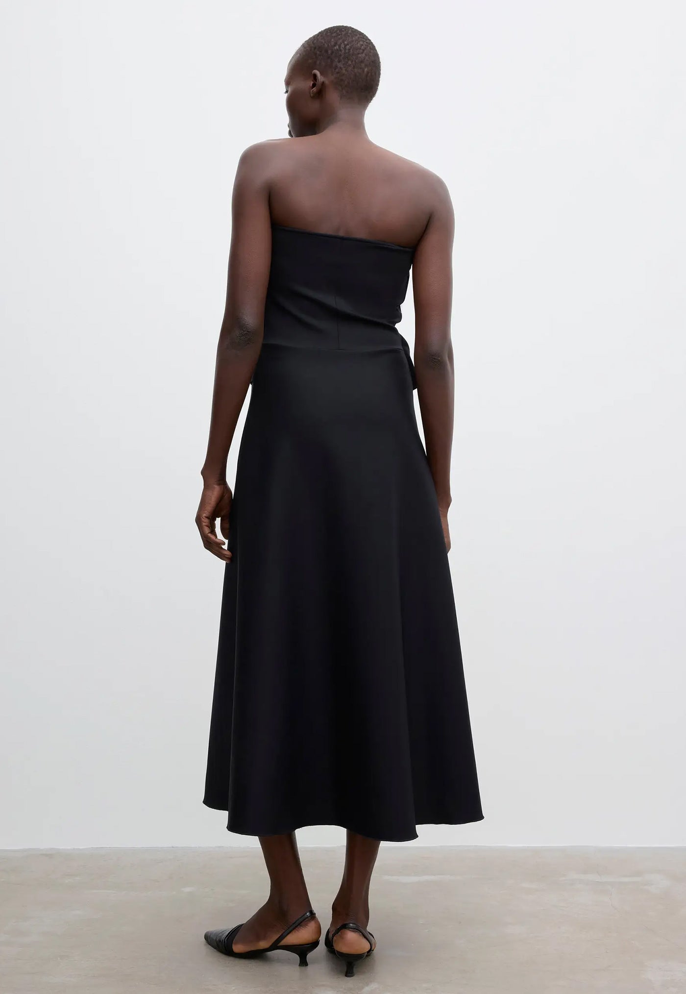 Sculpted Tube Dress - Black