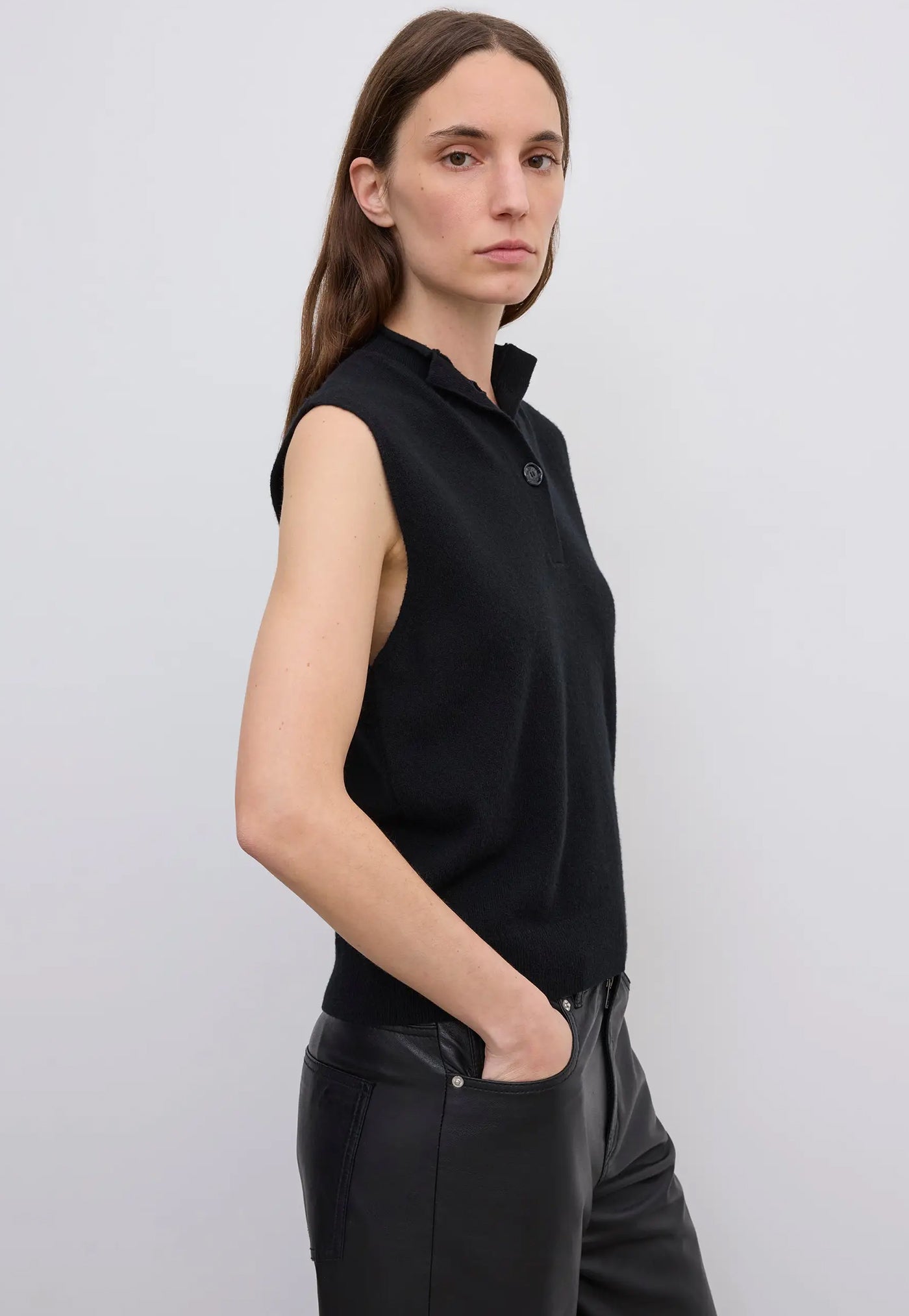 Sleeveless Knit Top - Black