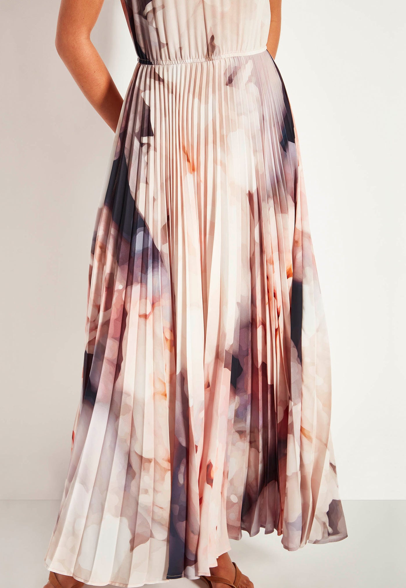 Lillian Pleat Dress - Bouquet