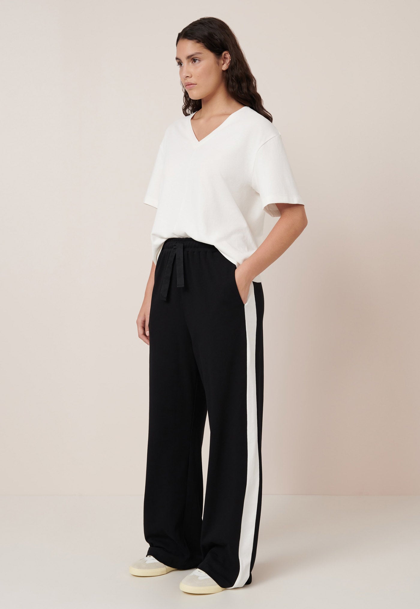 Contrast Trackpant - Black