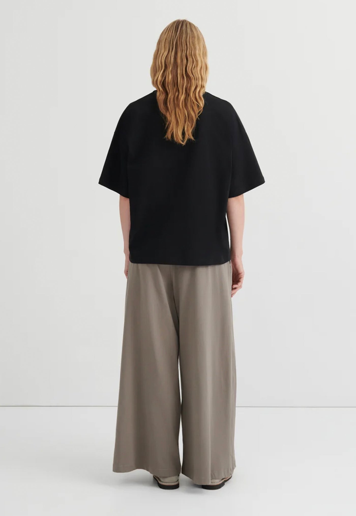 Oversized Boxy Tee - Black
