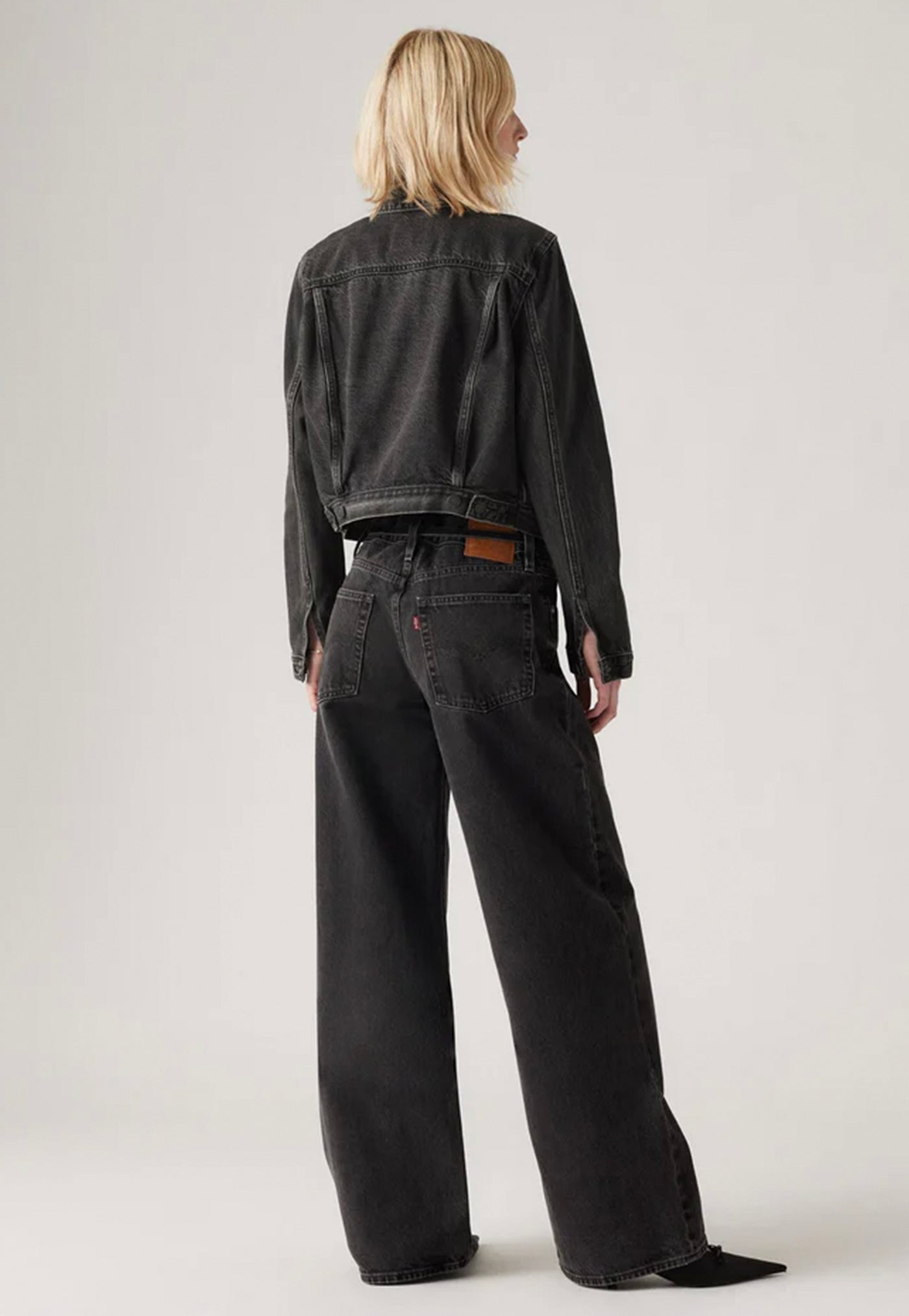 XL Straight - Influential Lady