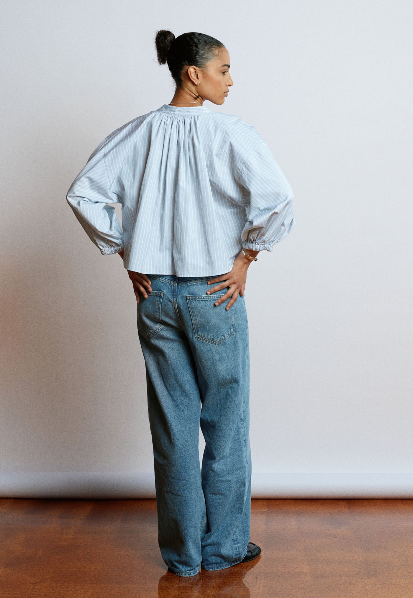 Everyday Crop - Cloud Grey Cotton Stripe