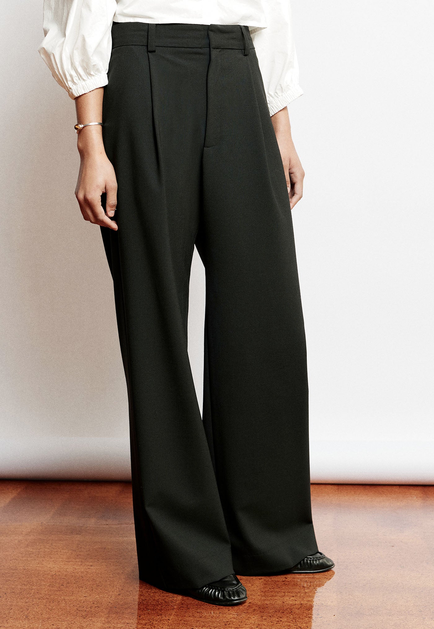 The Ease Trouser - Black