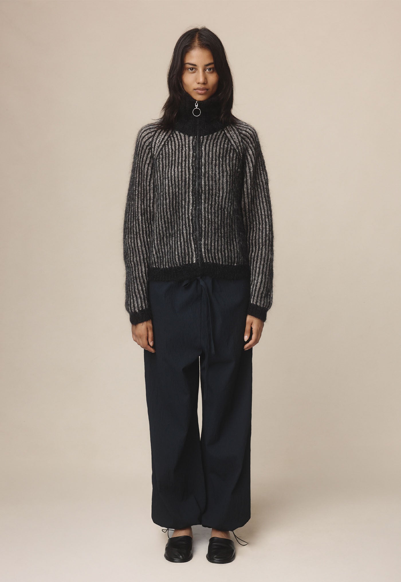 Oscar Zip Up - Black/Greige