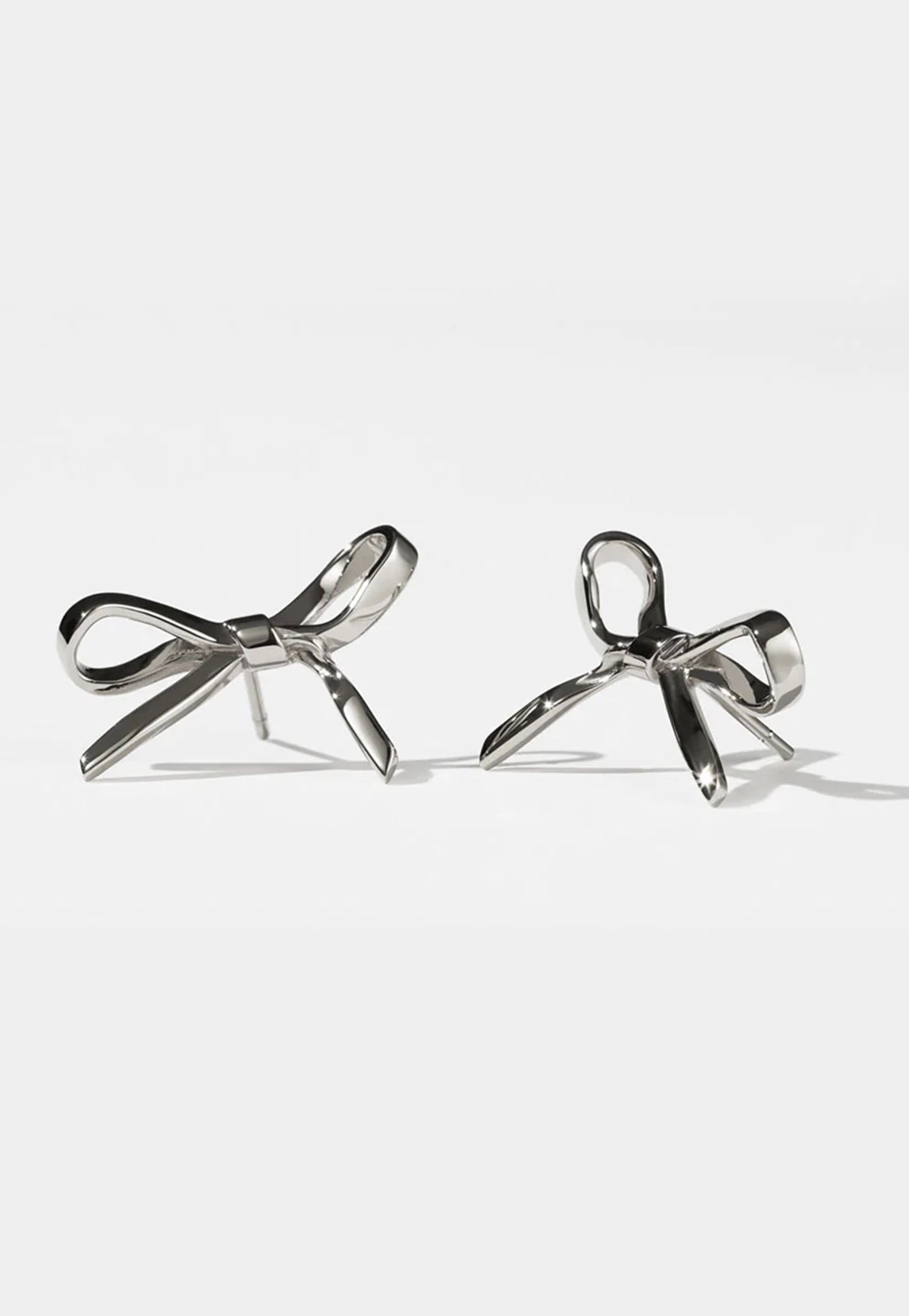 Bow Stud Earrings Medium