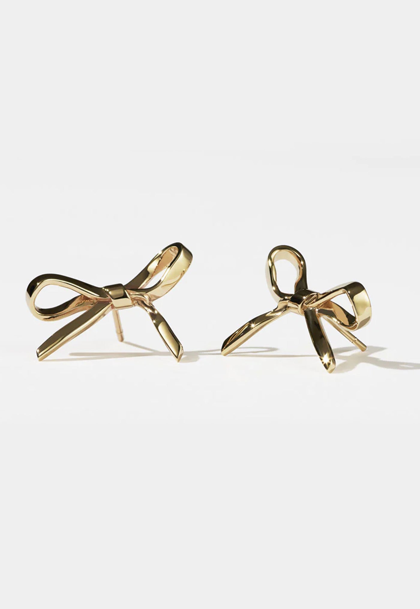 Bow Stud Earrings Medium