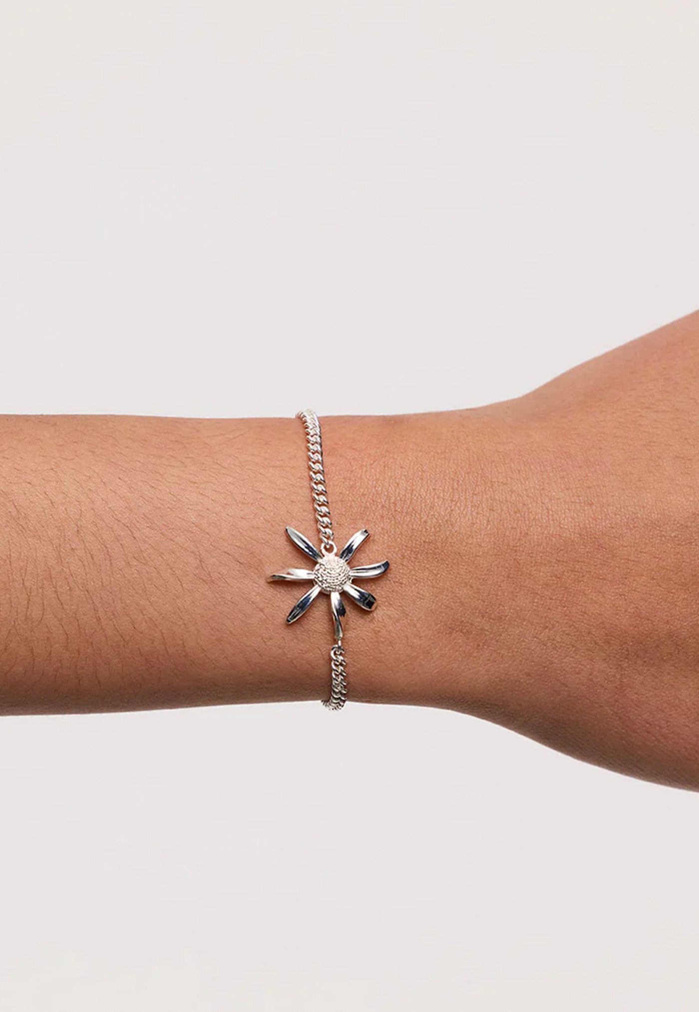 Daisy Charm Bracelet