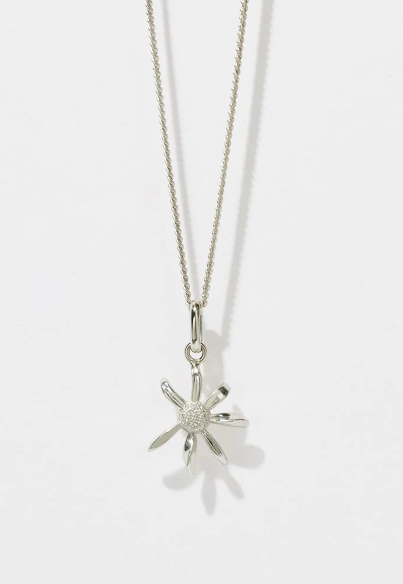 Daisy Charm Necklace