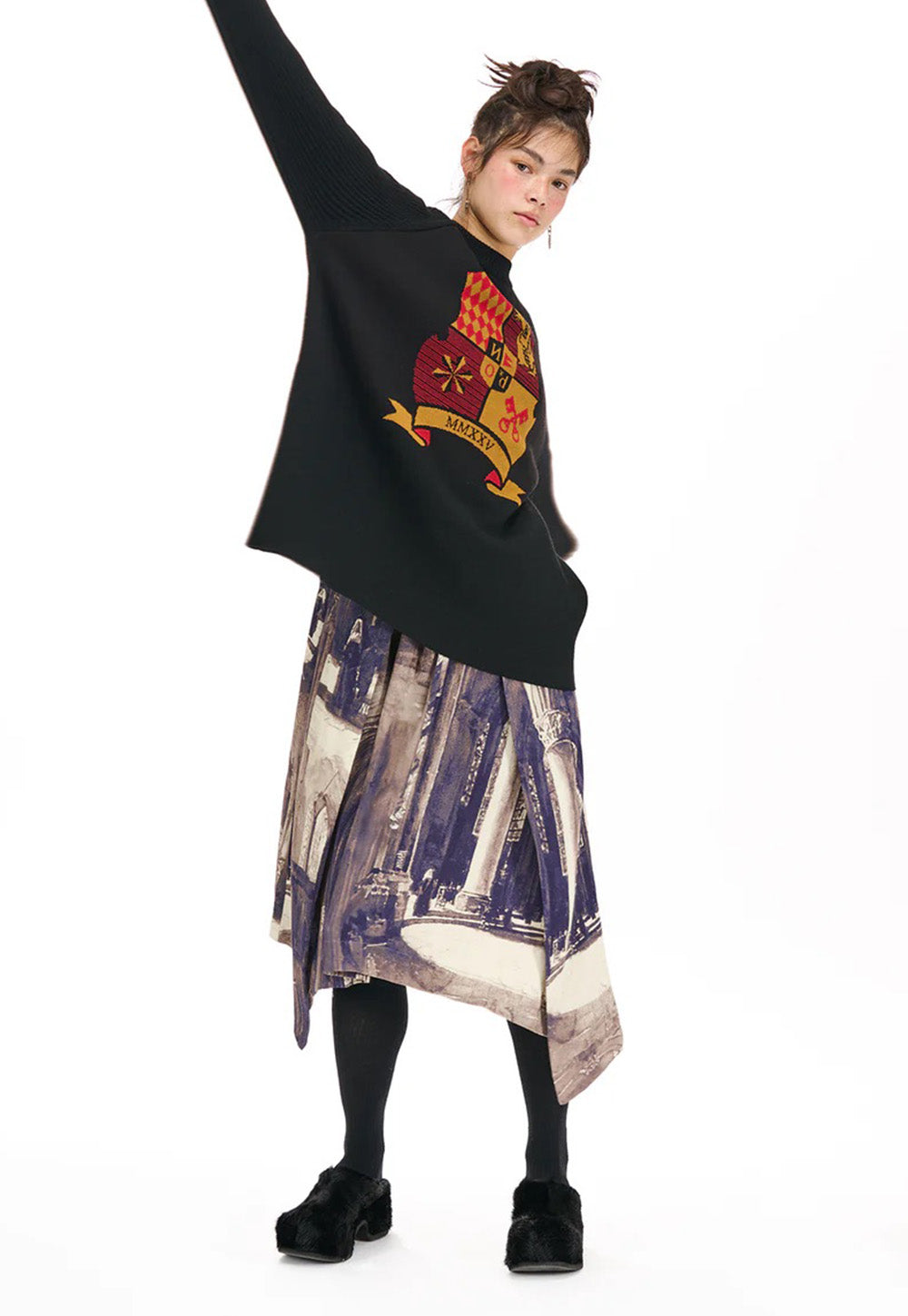 House Sweater - Black