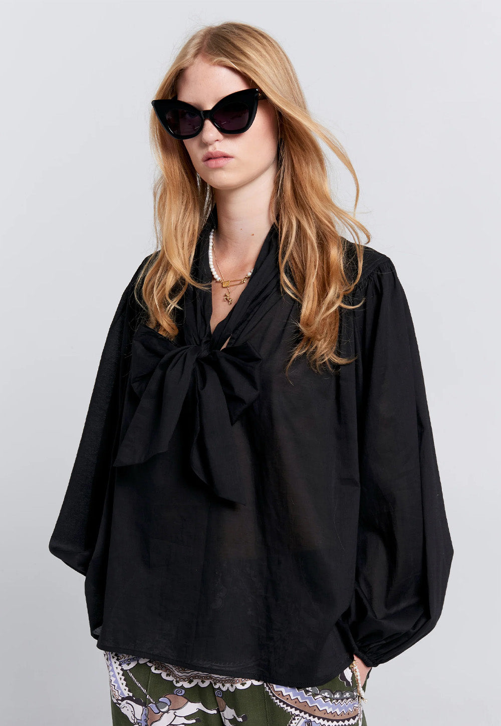 Reining Bow Blouse - Black