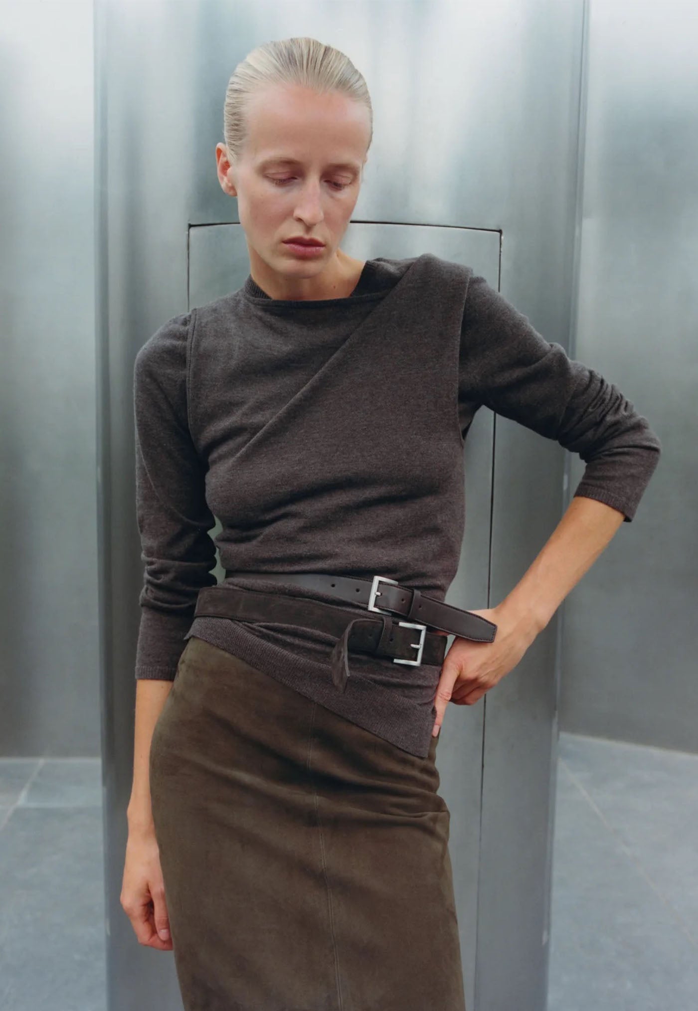 Fine Merino V Neck Sweater - Mulch