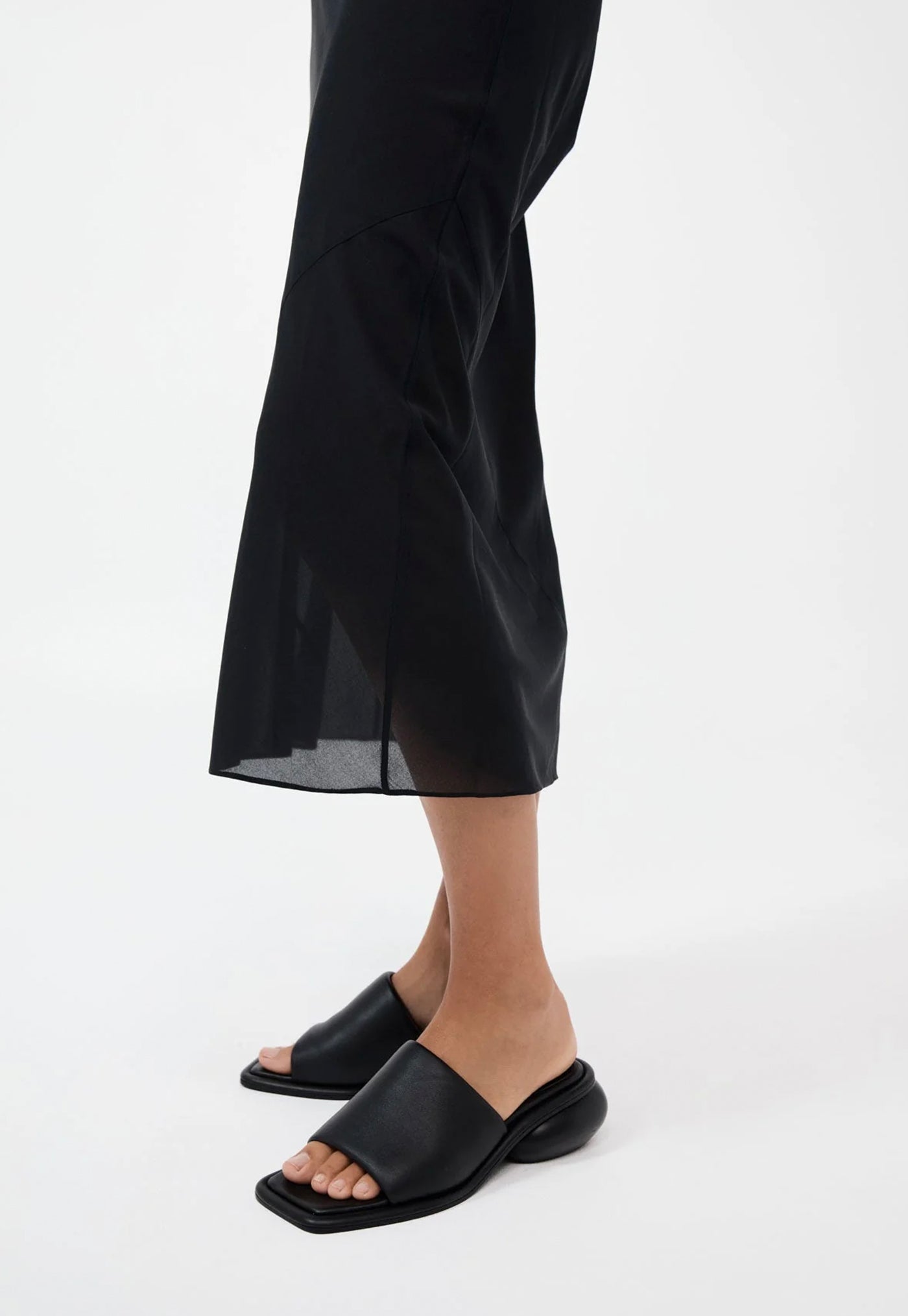 Minimal Dome Heel - Black sold by Angel Divine