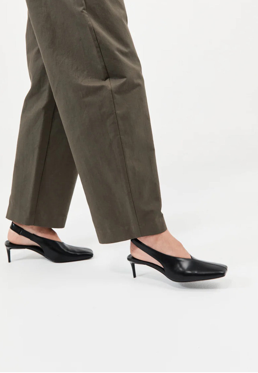 Square Toe Sling Back Heel - Black