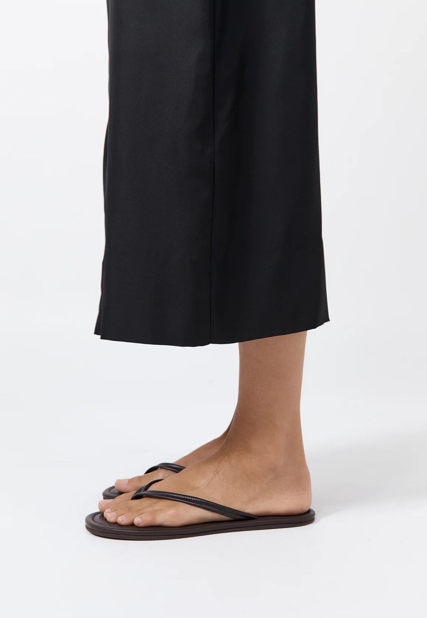 Thong Detail Slide - Coffee