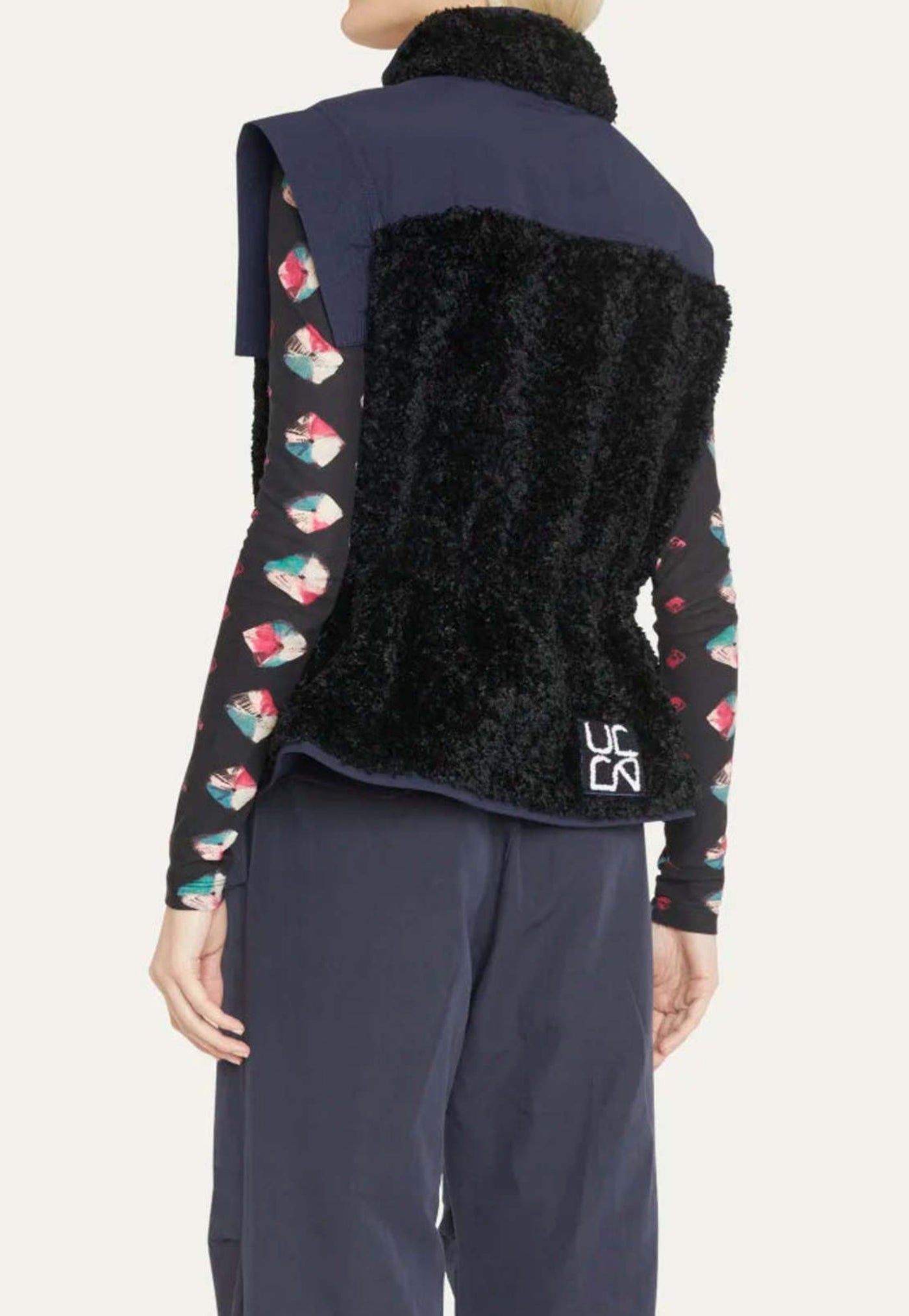 Tariet Teddy Fleece Vest - Midnight