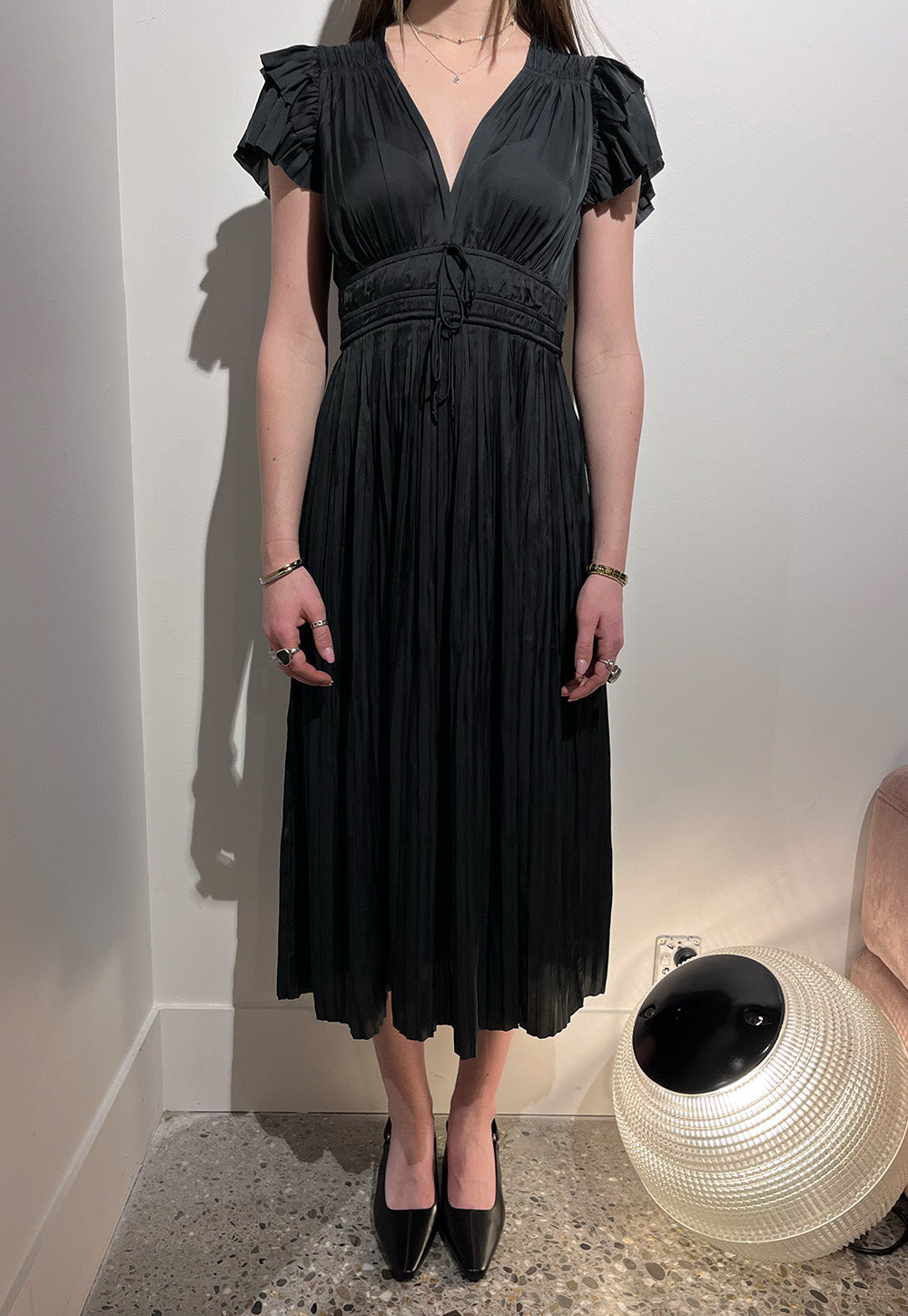Patrice Flutter Sleeve Midi Dress - Noir