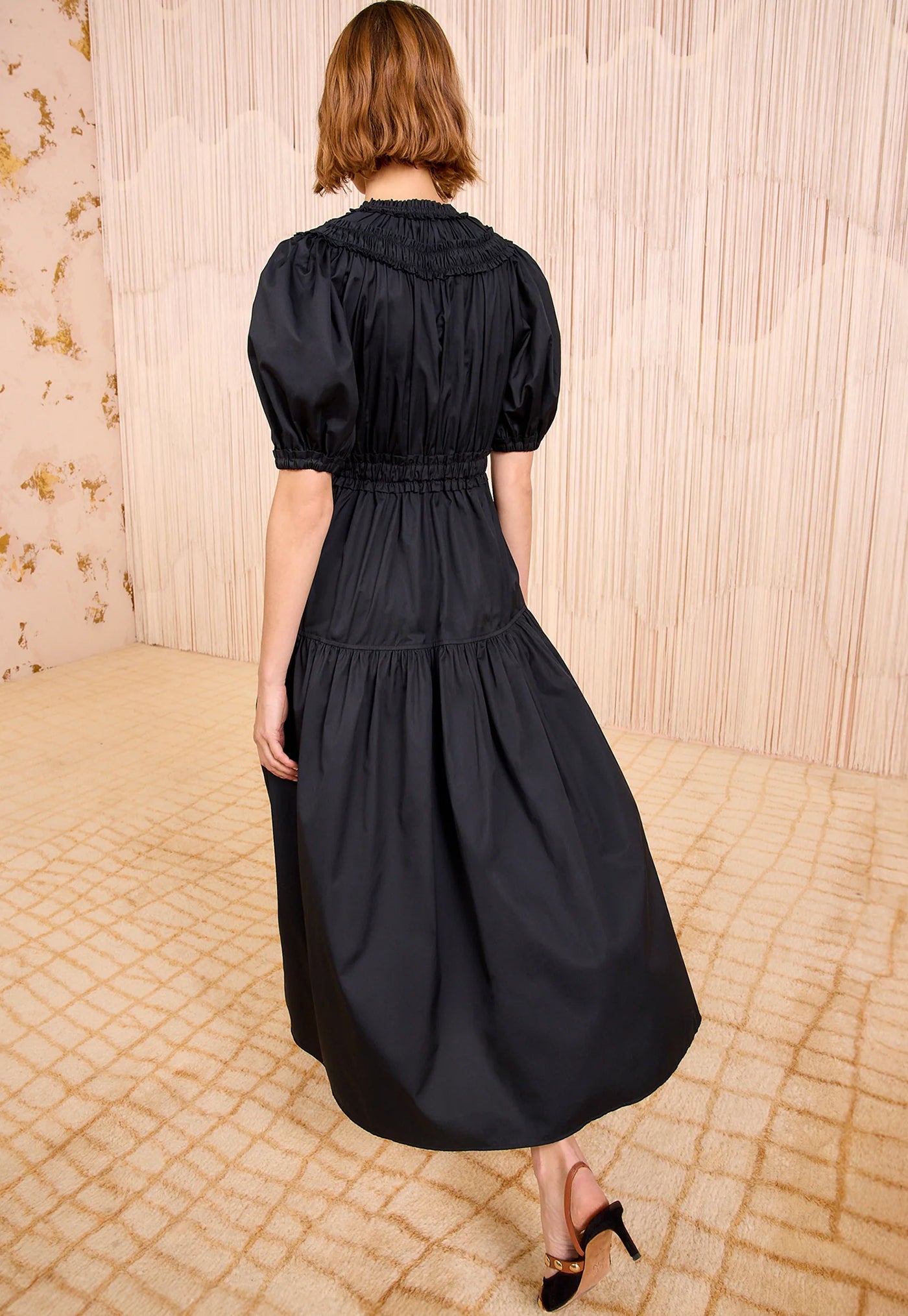 Othella Short Sleeve Midi Dress - Noir