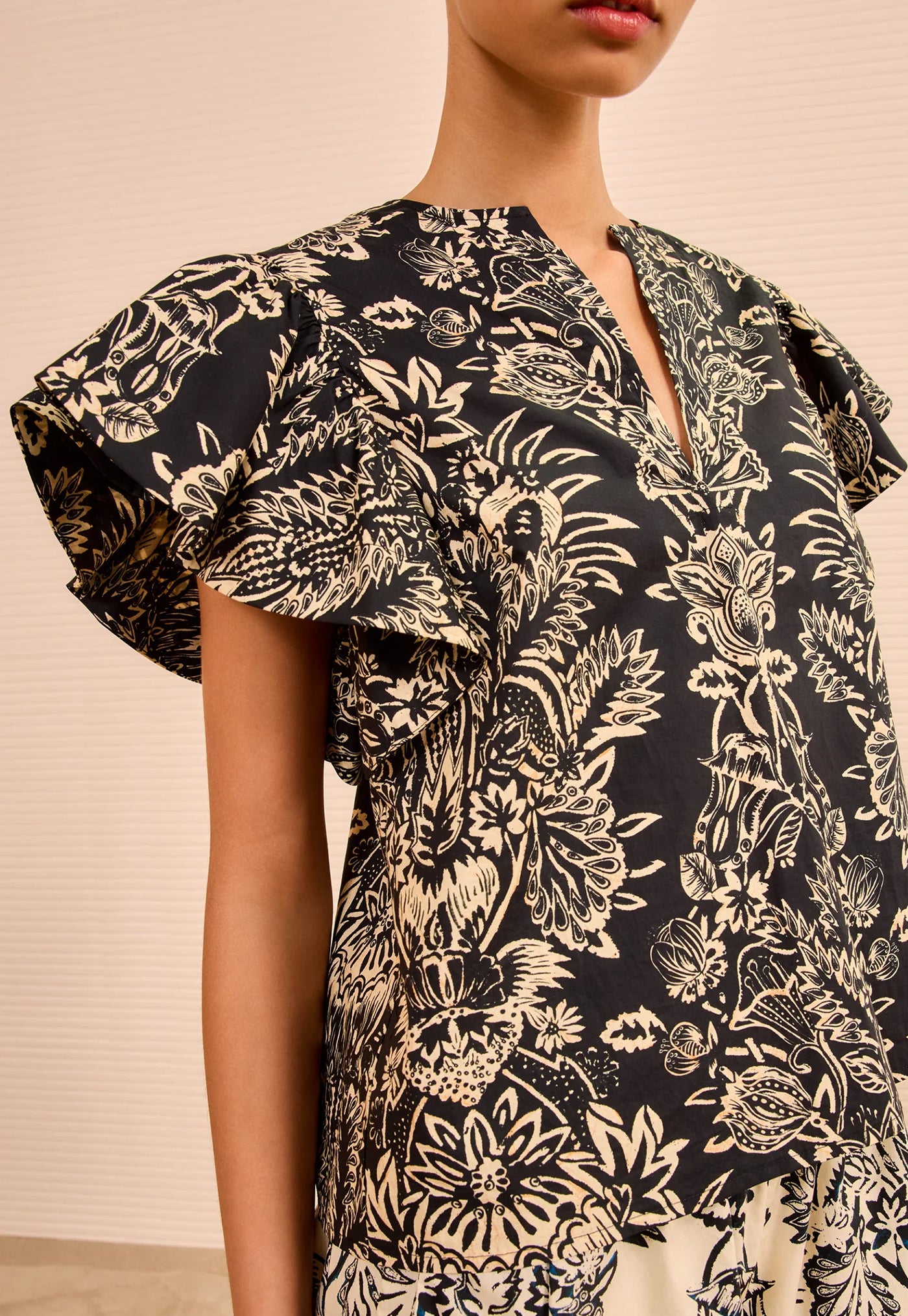 Severine Flutter Sleeve Top - Noir Flora