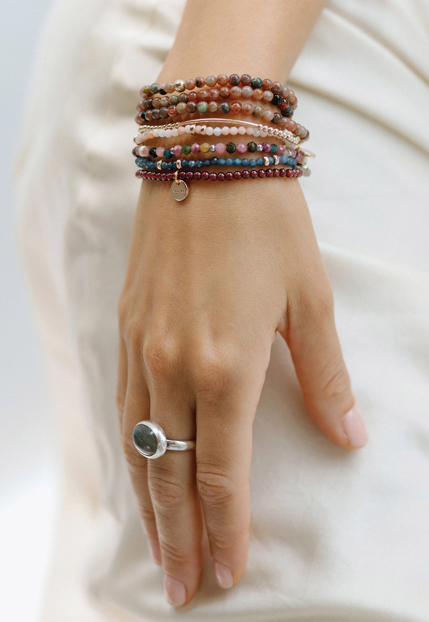 Amuleto Red Garnet Bracelet