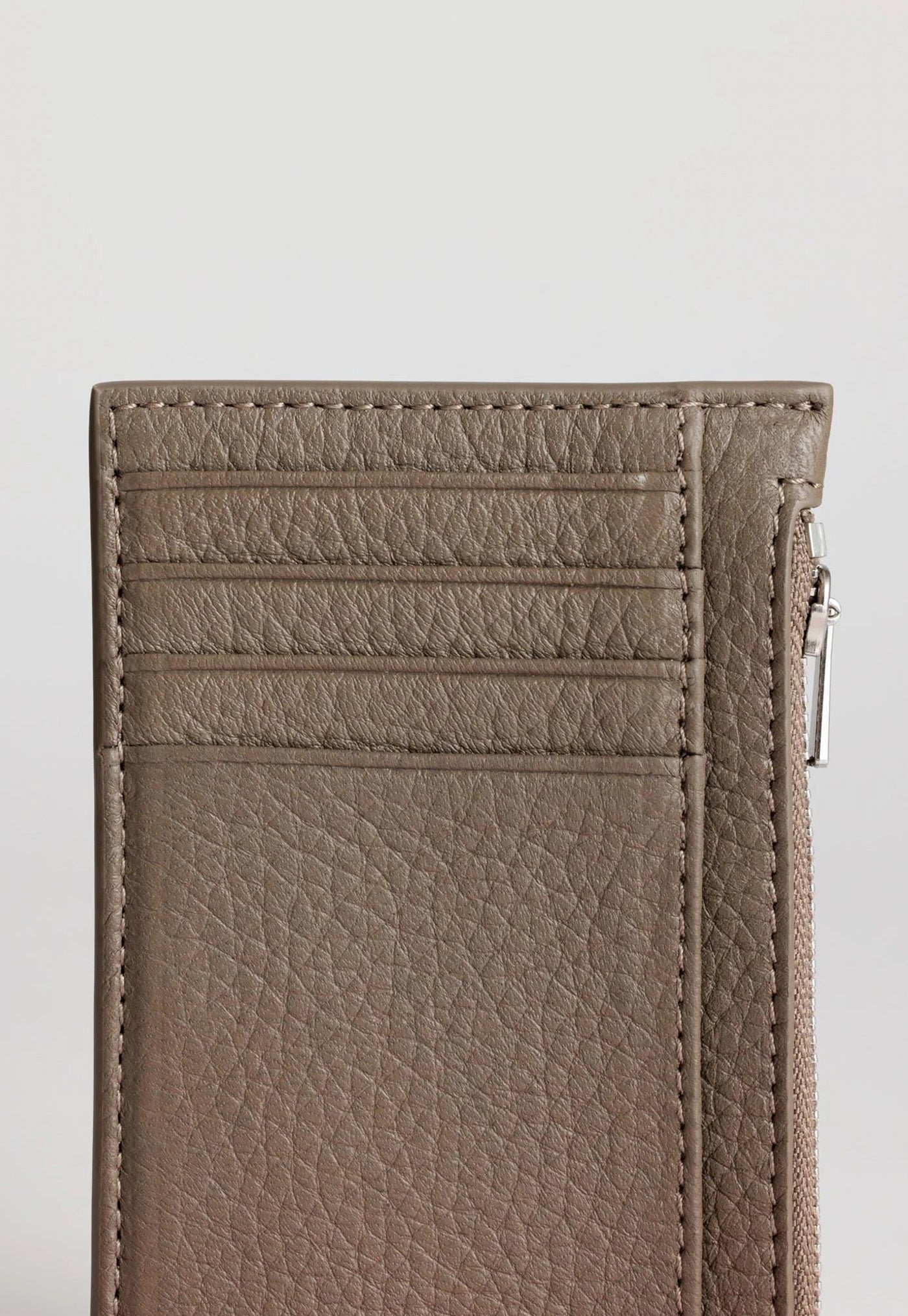 Frank Cardholder - Echo Deer Nappa