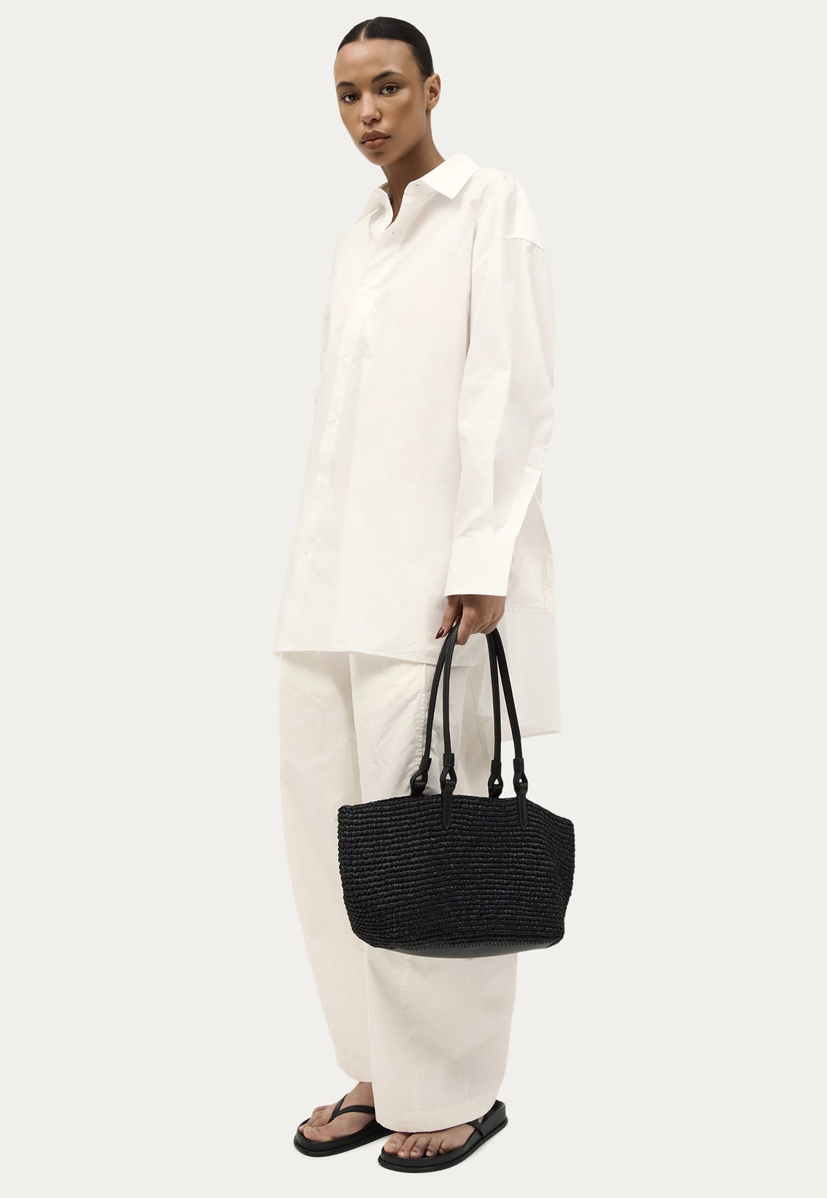 Medium Bandit Tote - Black Raffia/Black
