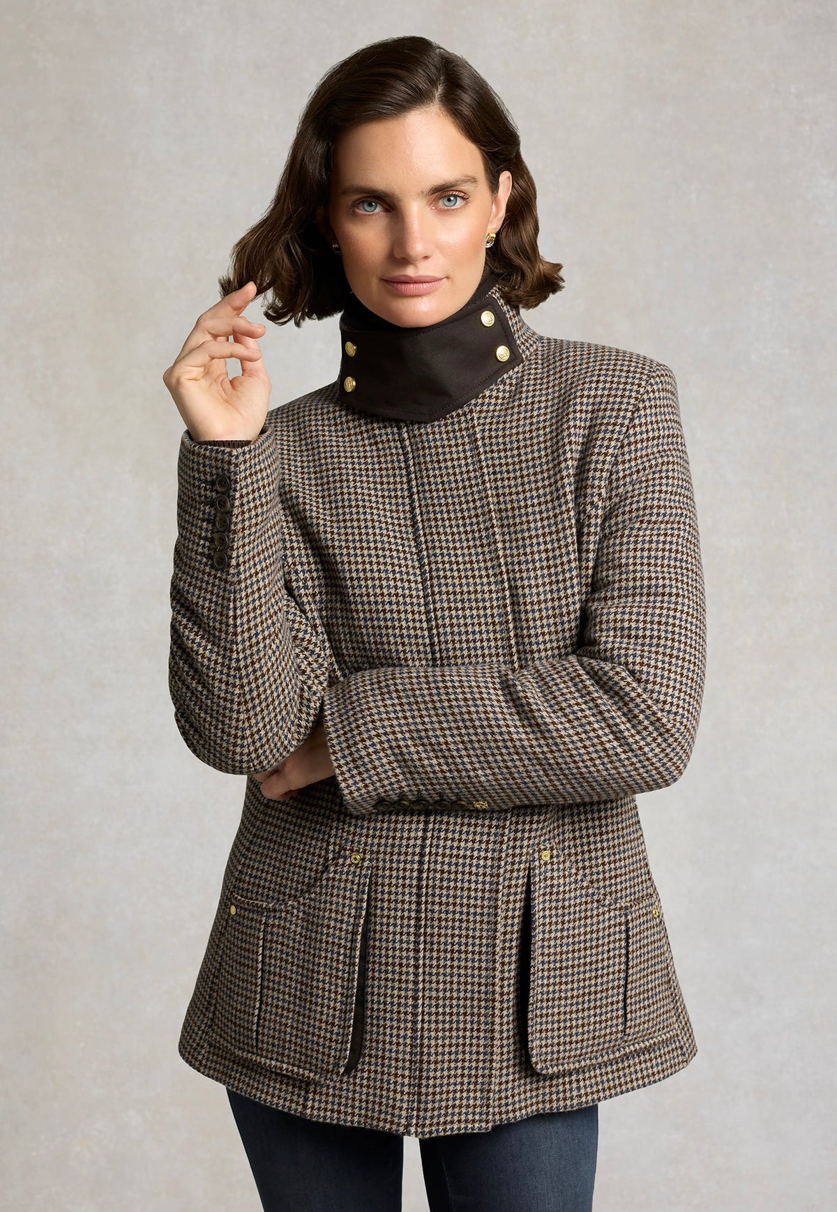 Holland Cooper Country Classic Jacket in Chatsworth Tweed, featuring British wool tweed, waxed collar and front storm flap.
