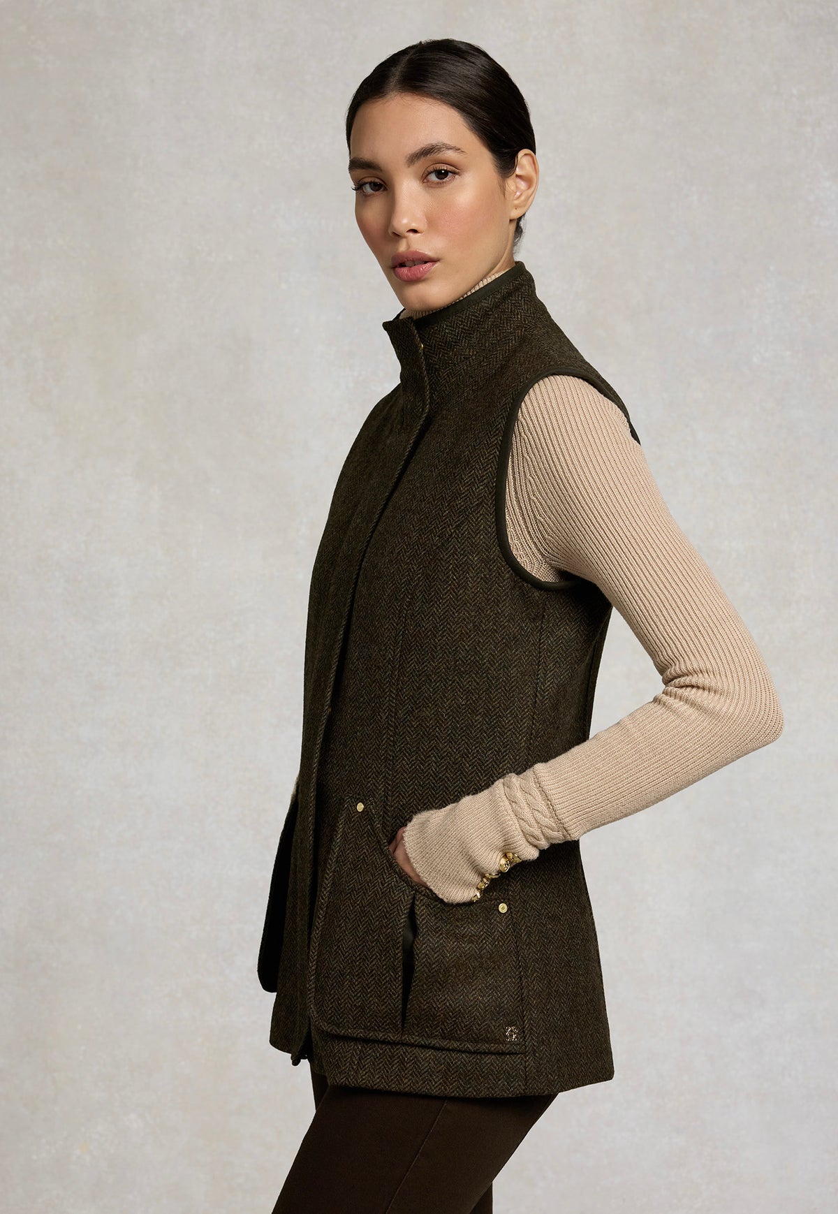 Country Classic Tweed Gilet - Dark Green Herringbone