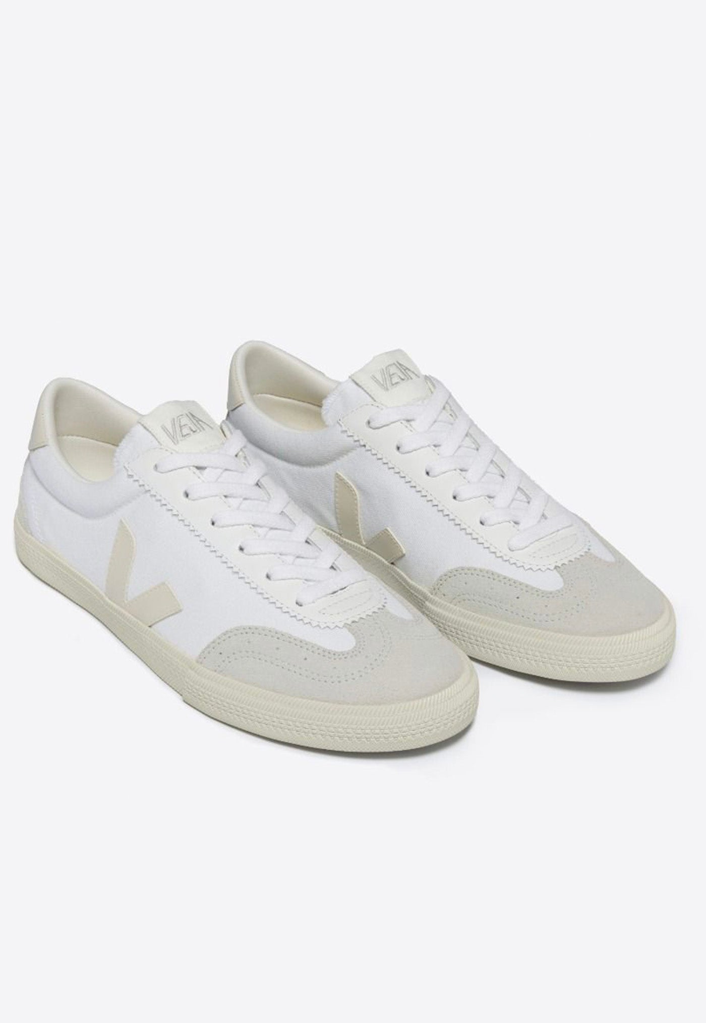 Volley Canvas - White Pierre sold by Angel Divine