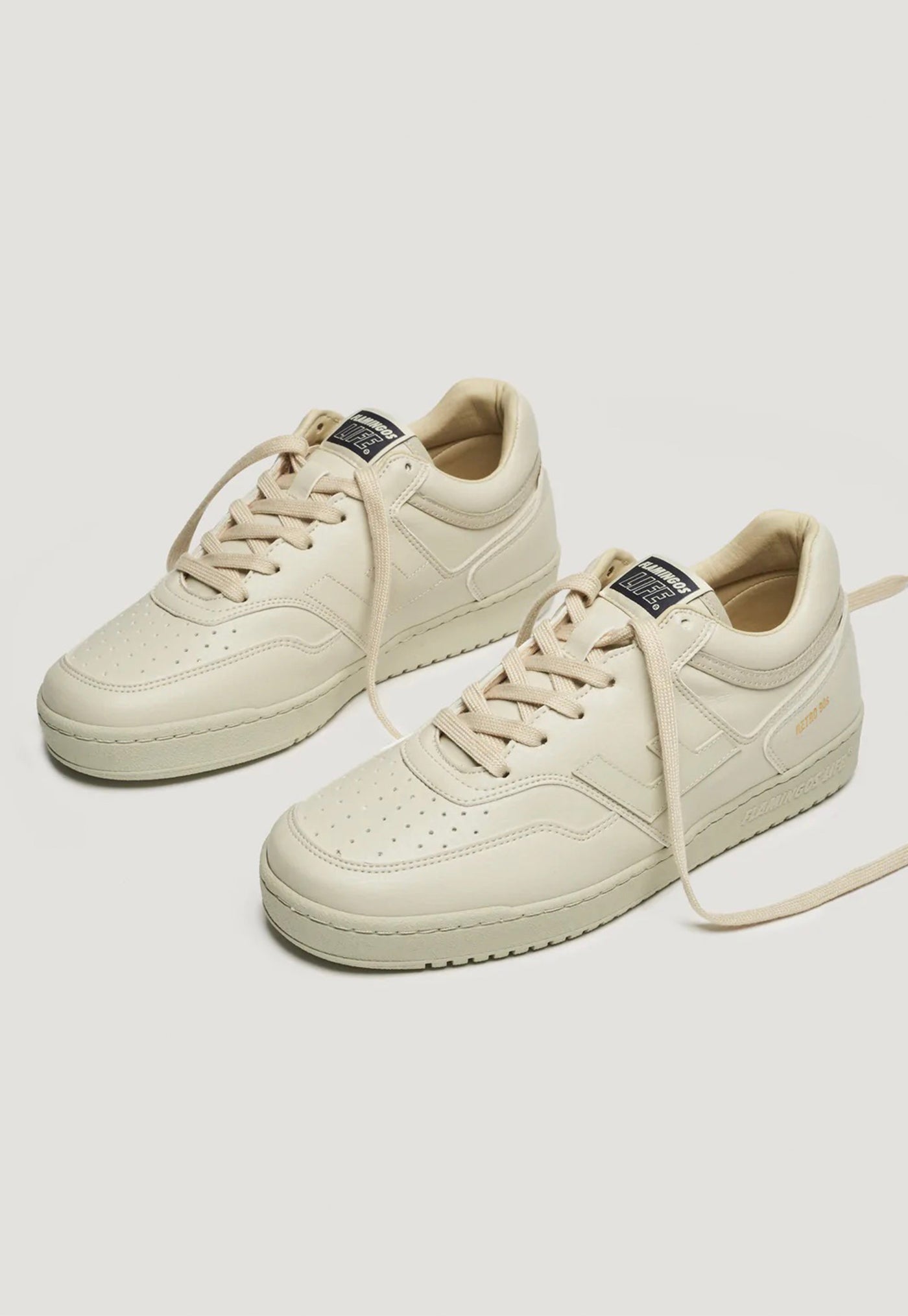 Retro 90s Sneaker - Platin Monocolor sold by Angel Divine