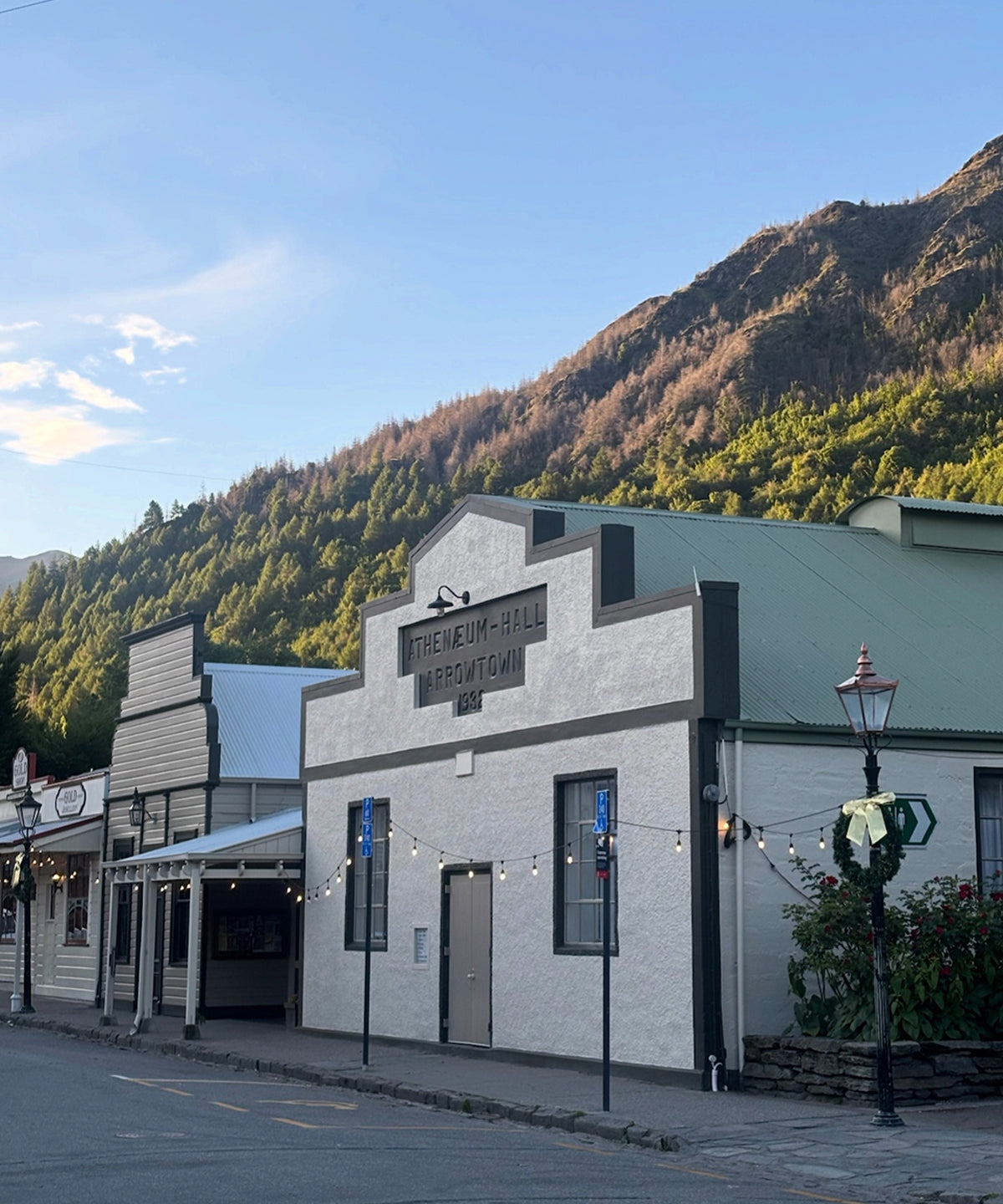 A Weekend in Arrowtown: Where to Stay, Shop and Eat and Where to Visit.