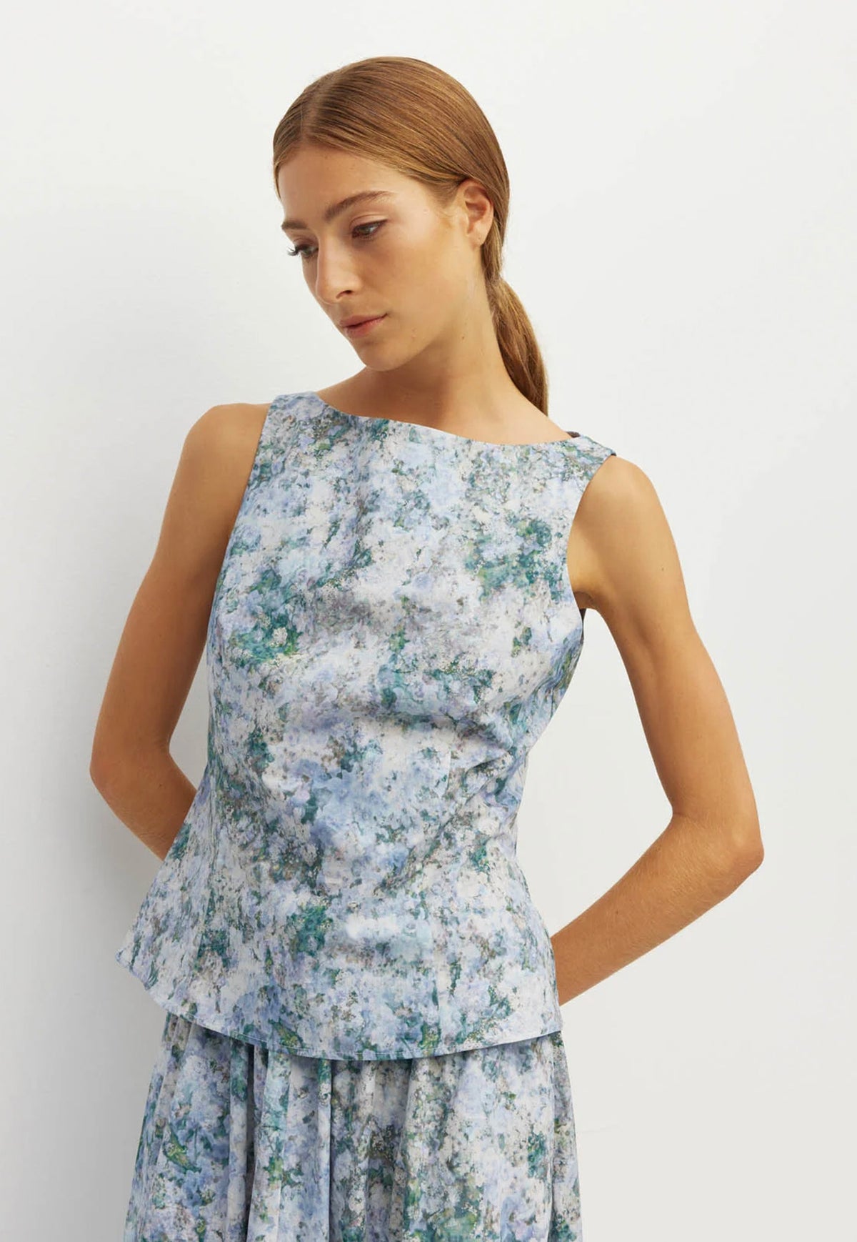 Juliette Hogan Bernie Top in Cloud Flower Cotton Frosted Sky, sleeveless printed cotton top with wide boat neckline and fitted silhouette.