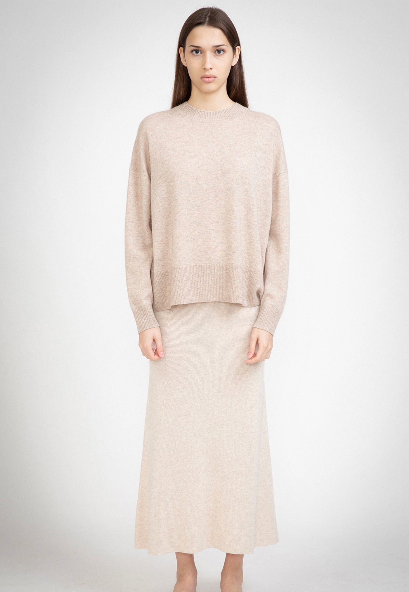 N.39 Cashmere High Low Hem Crew - Champagne sold by Angel Divine