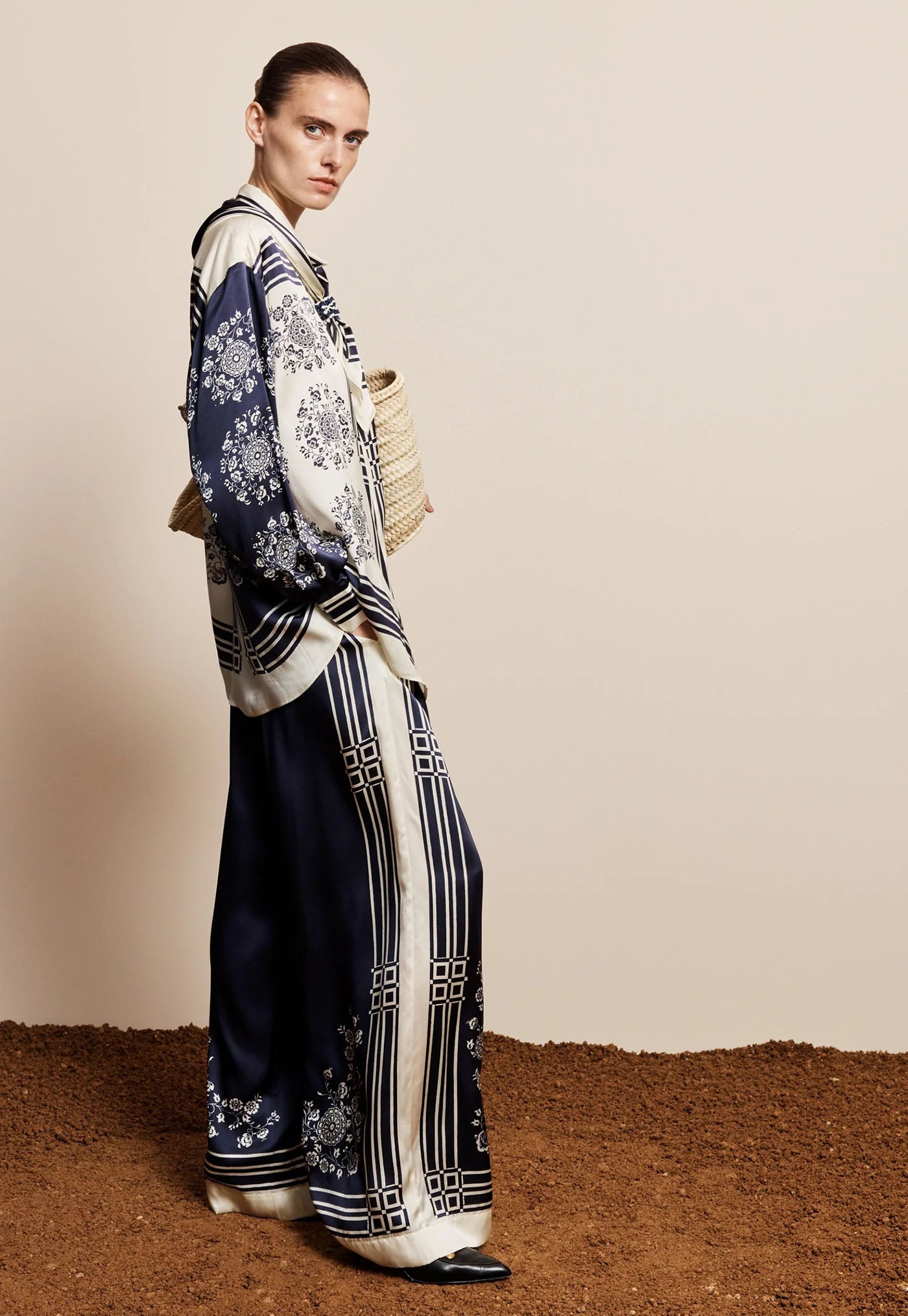 Banderra Silk Pant - Ink