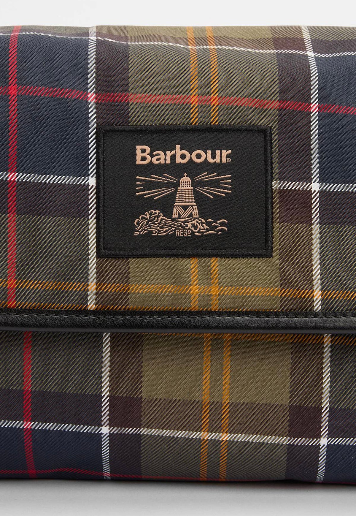 Tartan Hanging Washbag - Classic Beacon