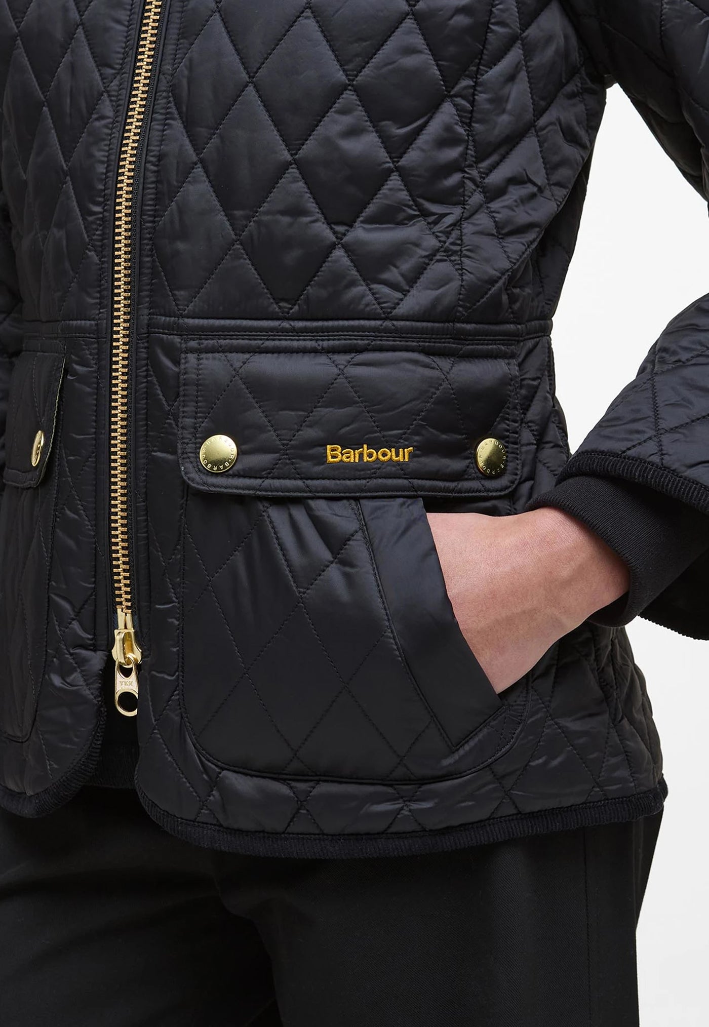 Fitted Beadnell Quilted Jacket - Black/Classic