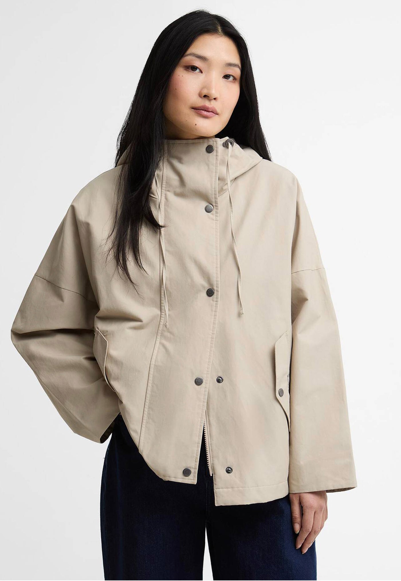 Kingswood Showerproof Jacket - Light Sand/Navy