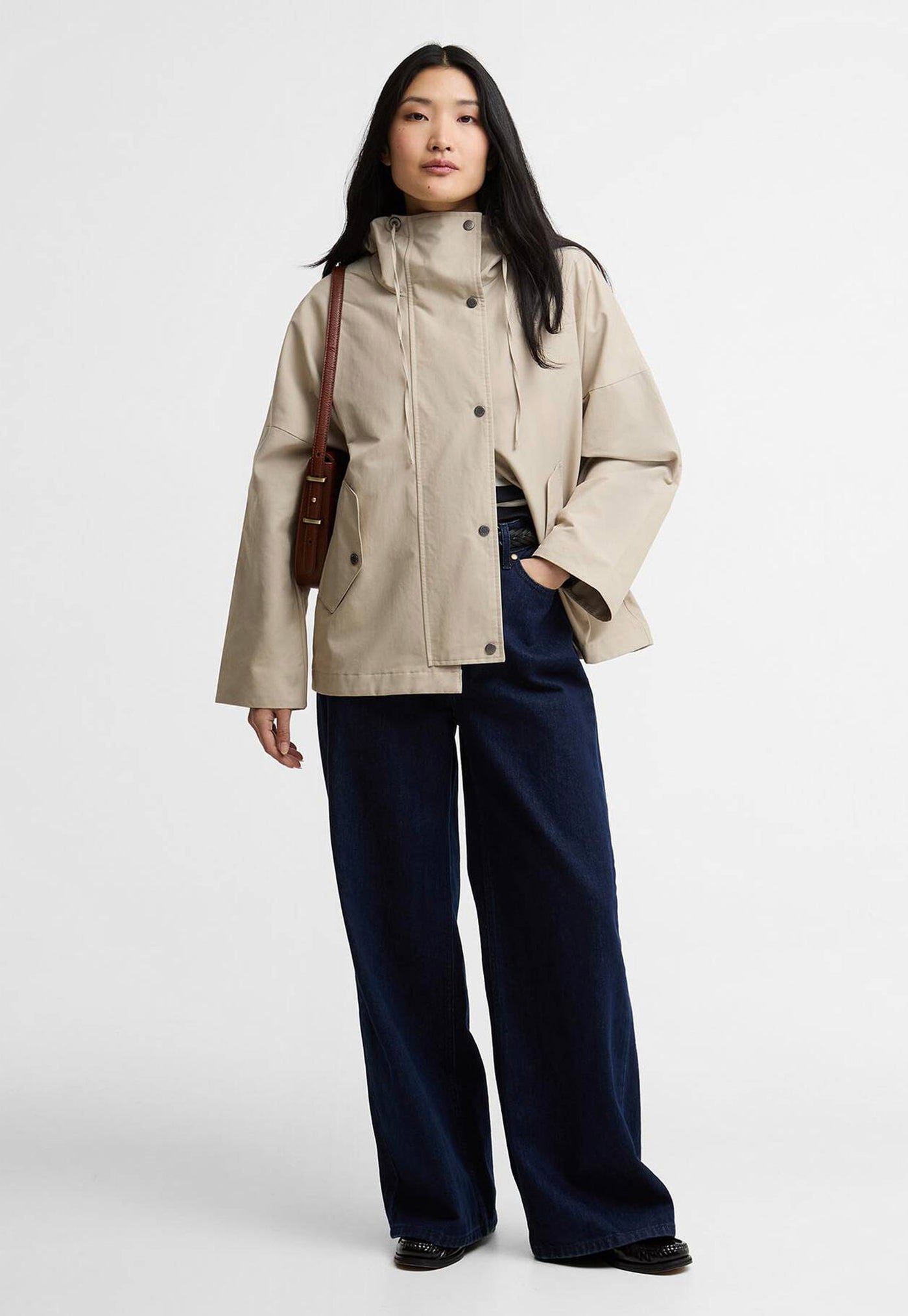 Kingswood Showerproof Jacket - Light Sand/Navy