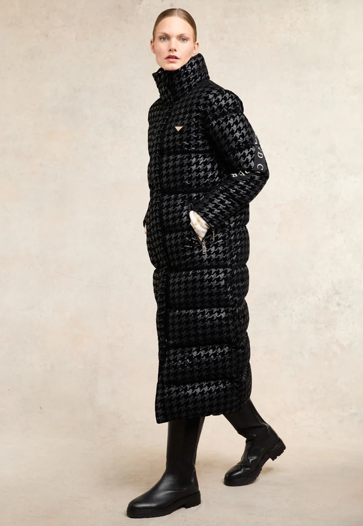 Camden Longline Coat - Mono Houndstooth