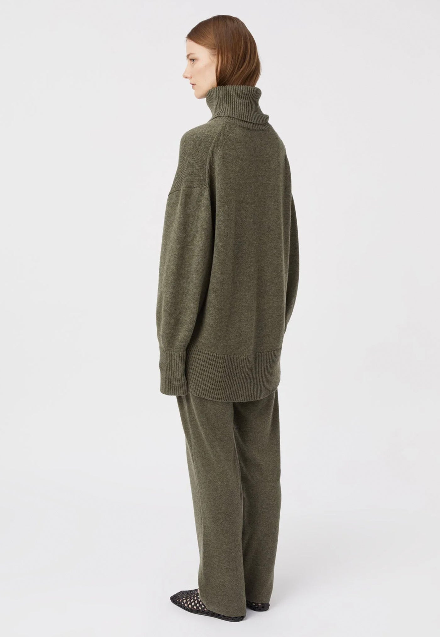 Pascal Cashmere Blend Turtleneck - Army Green