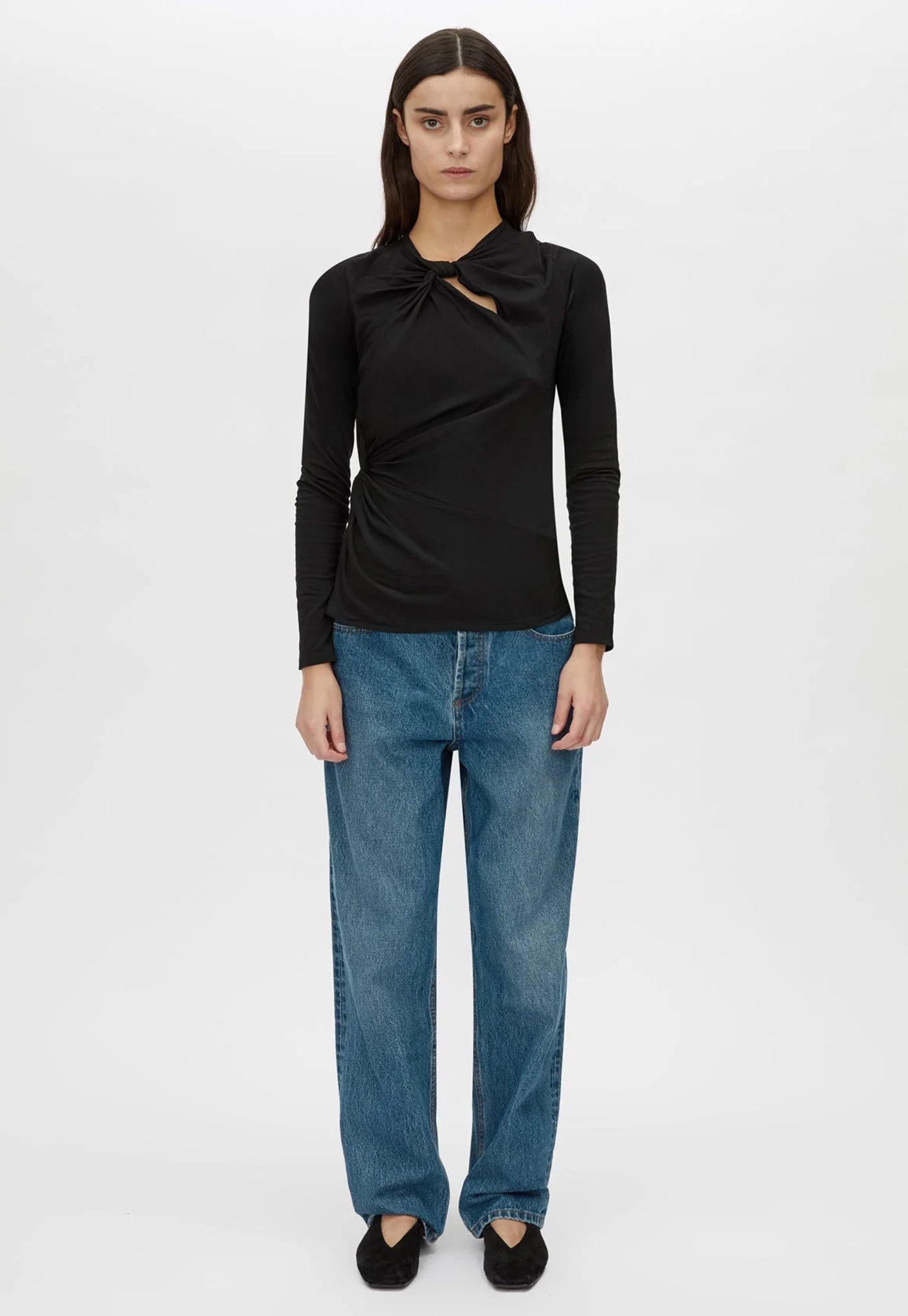 Felton Knot Long Sleeve Tee - Black
