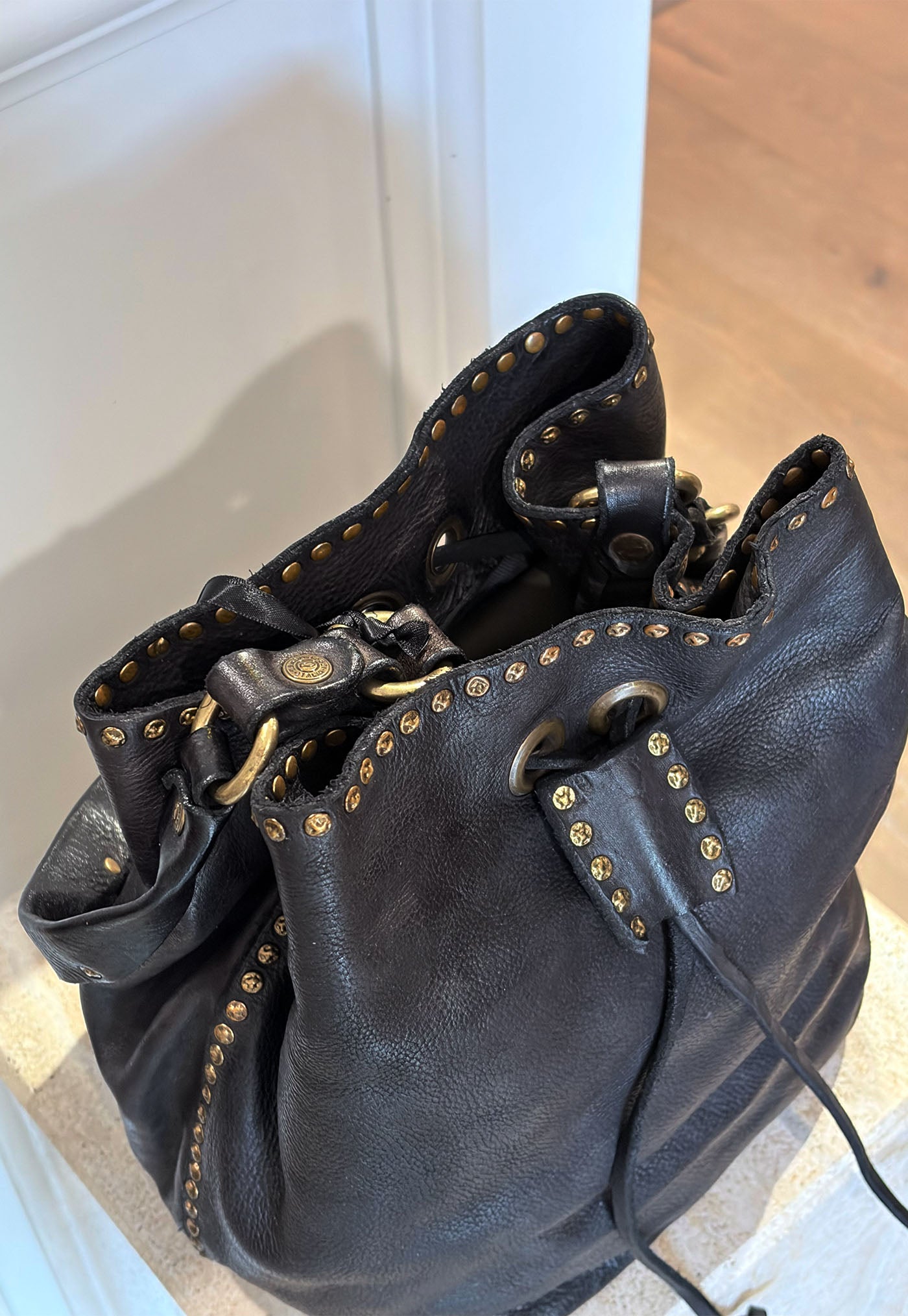 Vera Bucket Bag - Black